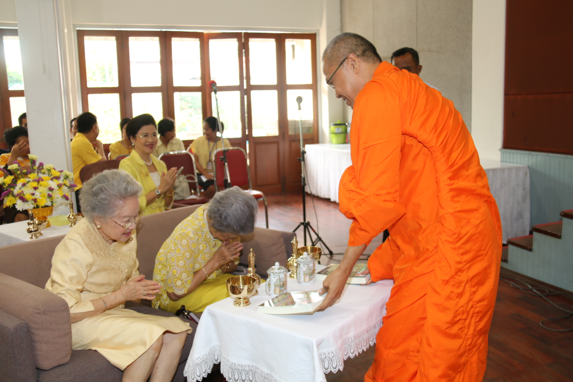 กิจกรรมทำบุญเนื่องในโอกาสวันคล้ายวันเกิดโรงเรียนจิตรลดาครบ ๖๑ ปี — 1 พฤษภาคม 2025 — สถาบันเทคโนโลยีจิตรลดา CDTI