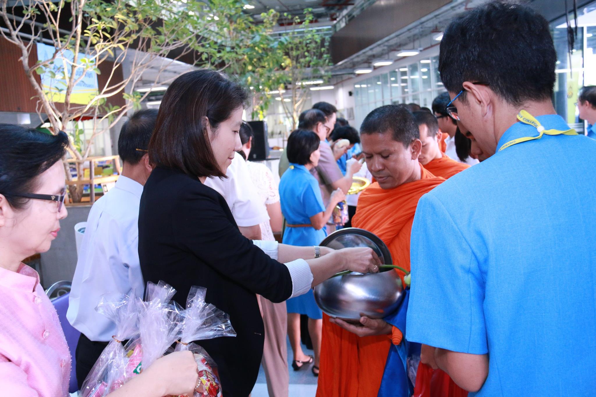 ทำบุญตักบาตรเนื่องในวันมาฆบูชา — 1 พฤษภาคม 2025 — สถาบันเทคโนโลยีจิตรลดา CDTI