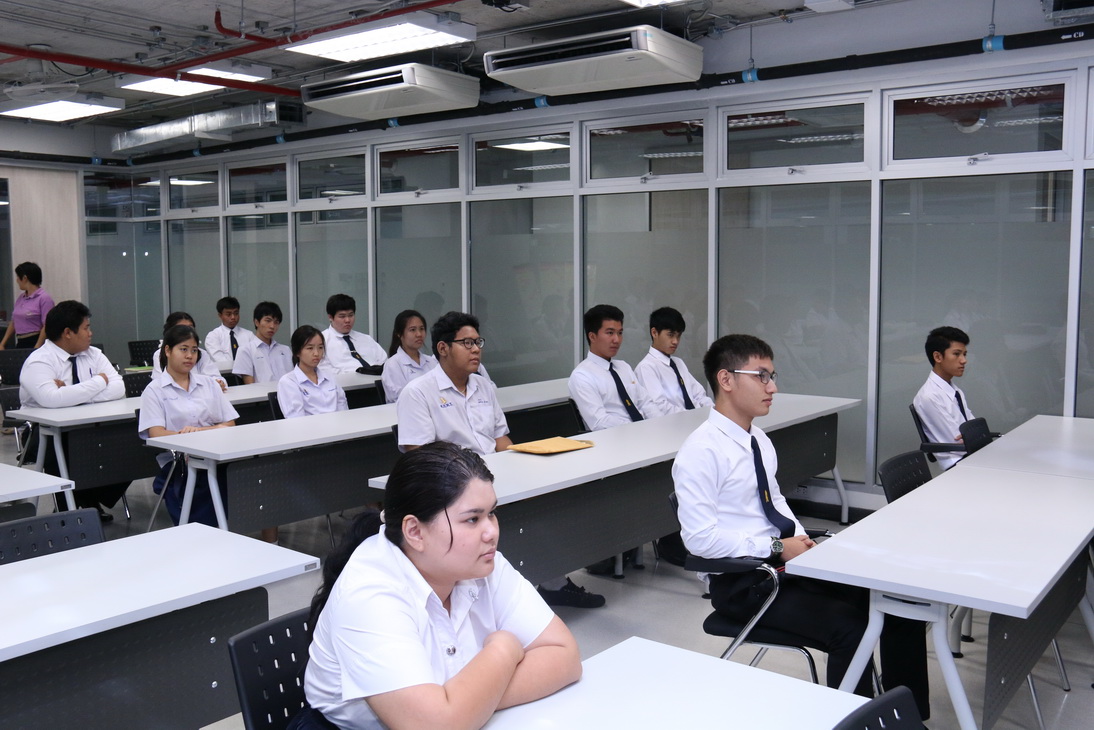 กิจกรรมแรกพบนักศึกษาคณะบริหารธุรกิจ รุ่นที่2 ประจำปีการศึกษา 2558 — 1 พฤษภาคม 2025 — สถาบันเทคโนโลยีจิตรลดา CDTI