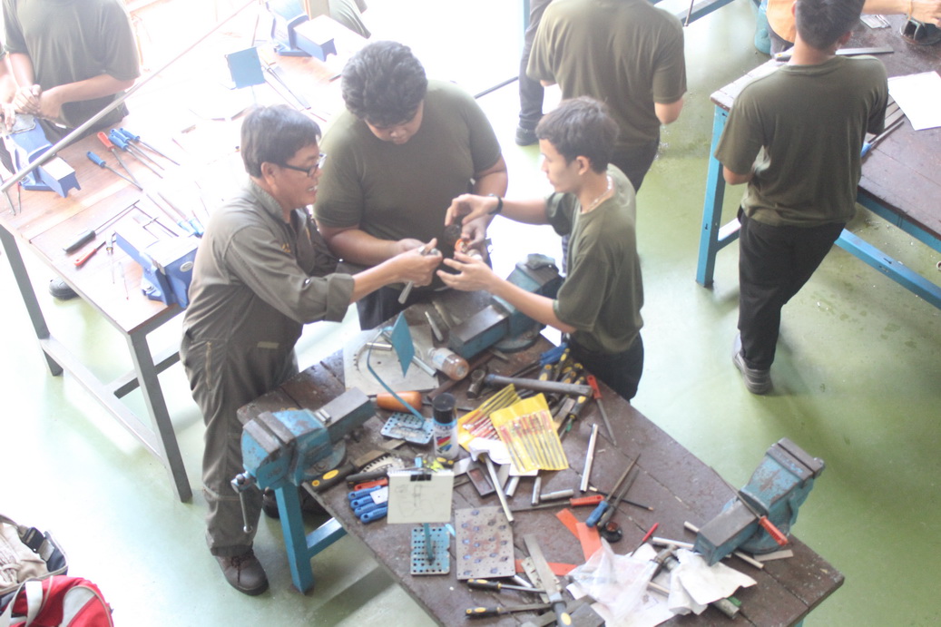 นักศึกษาคณะเทคโนโลยีอุตสาหกรรม รุ่นที่ 1 ปีการศึกษา 2558 — 7 สิงหาคม 2025 — สถาบันเทคโนโลยีจิตรลดา CDTI