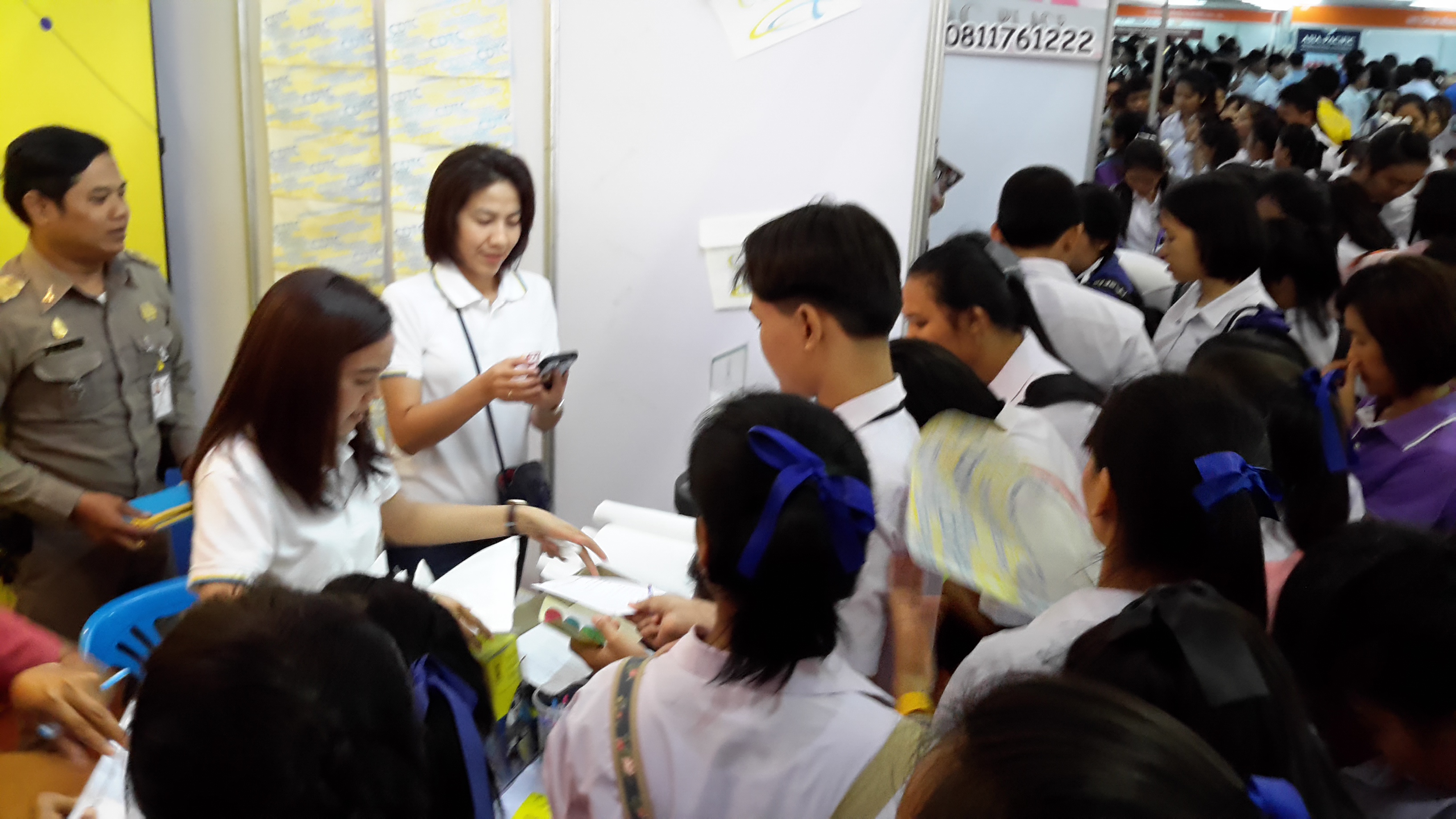 นิทรรศการตลาดนัดหลักสูตรอุดมศึกษาครั้งที่ 19 ประจำปี 2558 — 1 พฤษภาคม 2025 — สถาบันเทคโนโลยีจิตรลดา CDTI