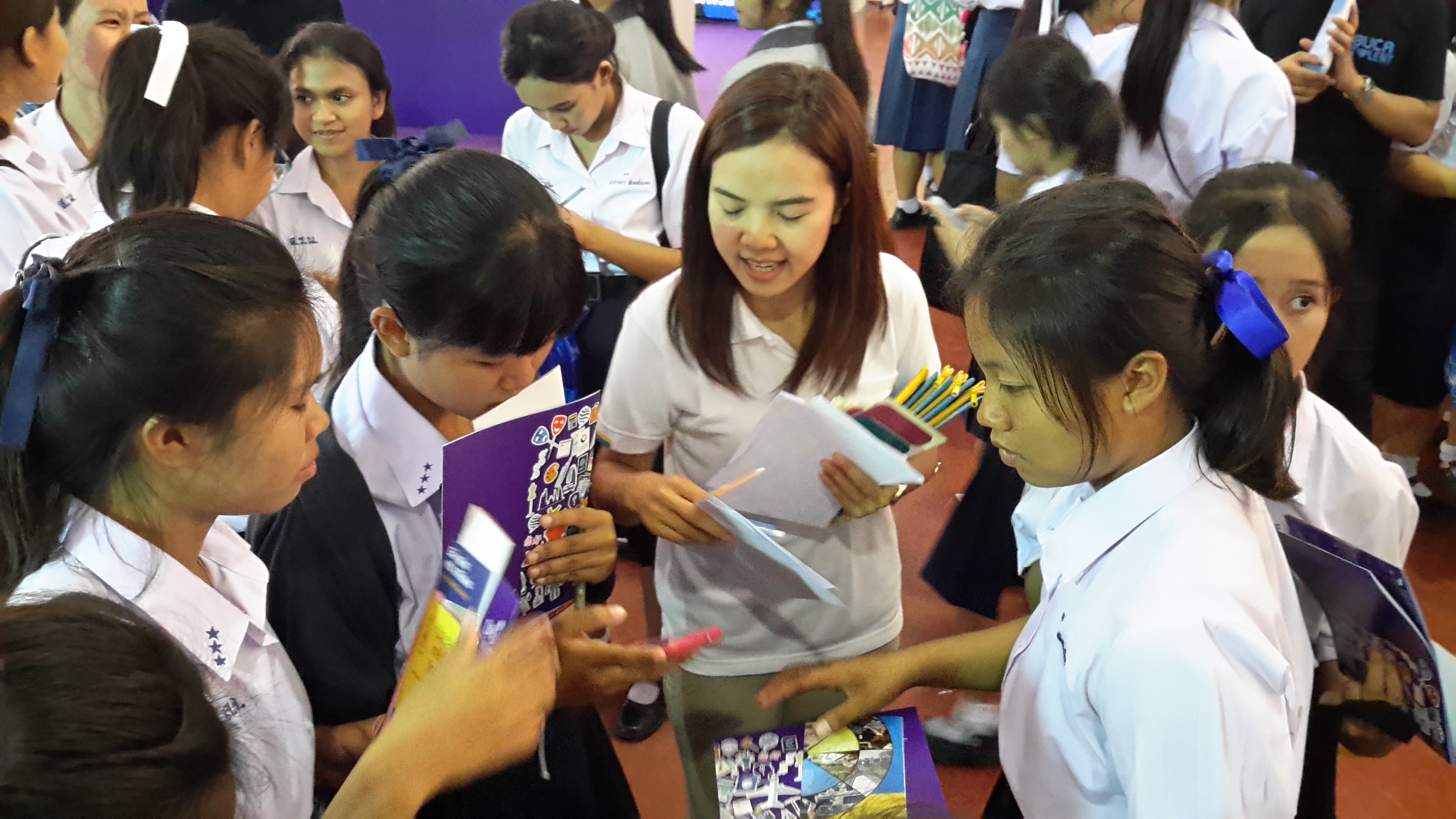 นิทรรศการตลาดนัดหลักสูตรอุดมศึกษาครั้งที่ 19 ประจำปี 2558 — 1 พฤษภาคม 2025 — สถาบันเทคโนโลยีจิตรลดา CDTI
