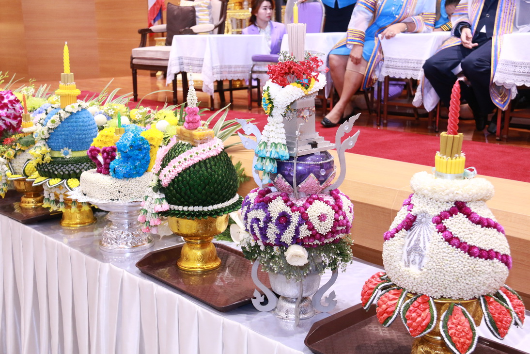 พิธีไหว้ครู ประจำปีการศึกษา ๒๕๕๘ วิทยาลัยเทคโนโลยีจิตรลดา — 1 พฤษภาคม 2025 — สถาบันเทคโนโลยีจิตรลดา CDTI
