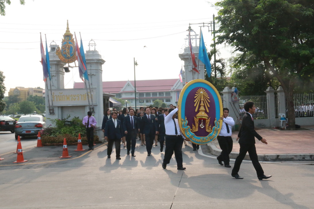 คณะอาจารย์ เจ้าหน้าที่ และนักศึกษาวิทยาลัยเทคโนโลยีจิตรลดา ร่วมพิธีวางพวงมาลาเนื่องในวันปิยมหาราช — 1 พฤษภาคม 2025 — สถาบันเทคโนโลยีจิตรลดา CDTI