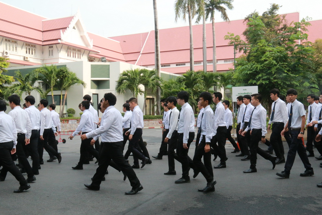 คณะอาจารย์ เจ้าหน้าที่ และนักศึกษาวิทยาลัยเทคโนโลยีจิตรลดา ร่วมพิธีวางพวงมาลาเนื่องในวันปิยมหาราช — 1 พฤษภาคม 2025 — สถาบันเทคโนโลยีจิตรลดา CDTI
