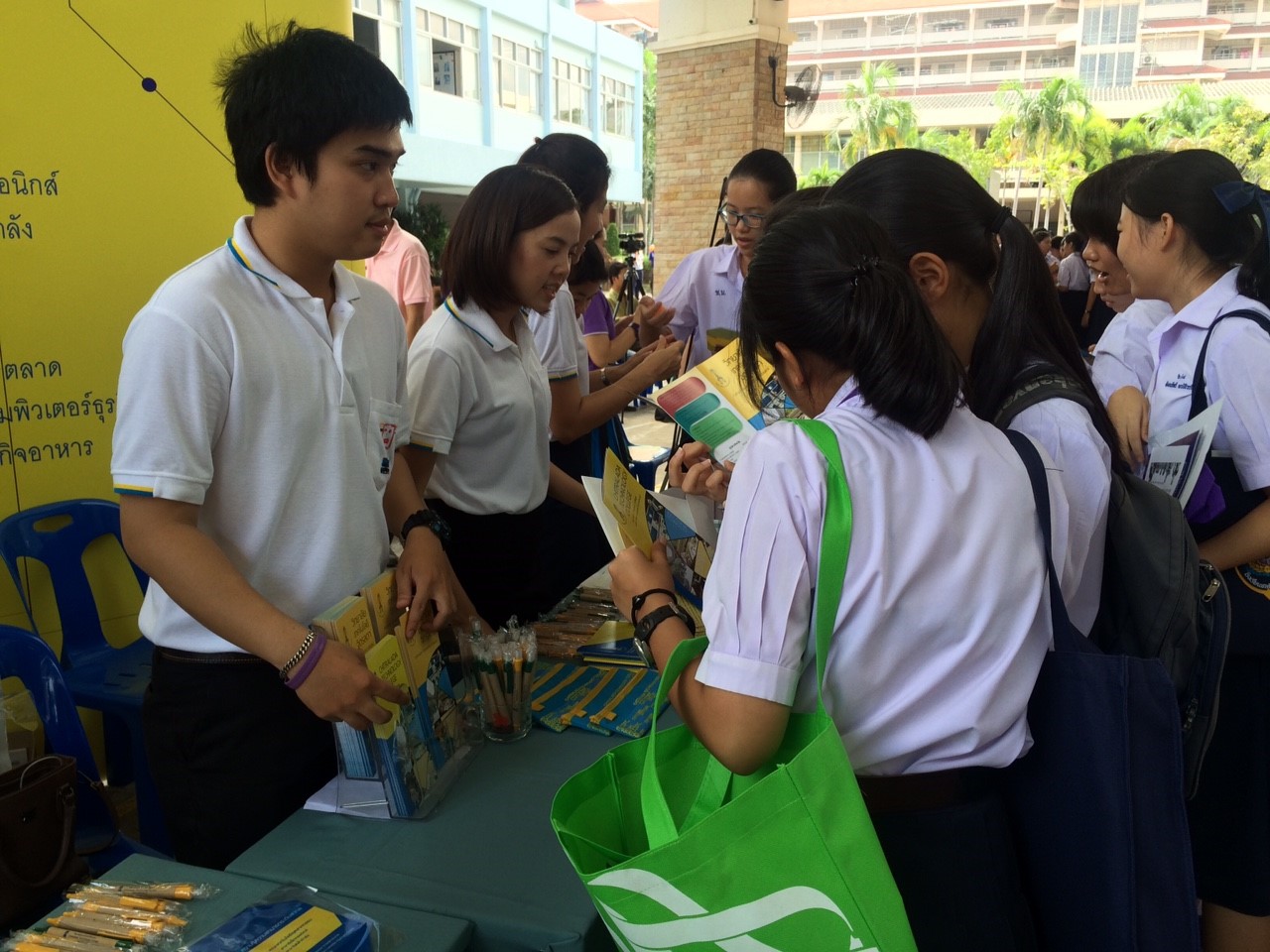กิจกรรม"บนเส้นทางสู่ฝัน กับสถาบันดี๊ดี" โรงเรียนชลกันยานุกุล — 1 พฤษภาคม 2025 — สถาบันเทคโนโลยีจิตรลดา CDTI
