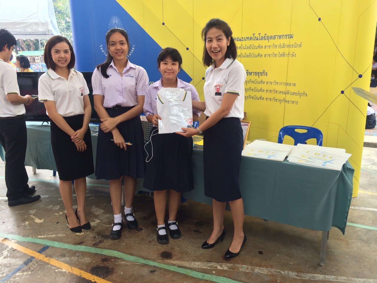 กิจกรรม"บนเส้นทางสู่ฝัน กับสถาบันดี๊ดี" โรงเรียนชลกันยานุกุล — 1 พฤษภาคม 2025 — สถาบันเทคโนโลยีจิตรลดา CDTI