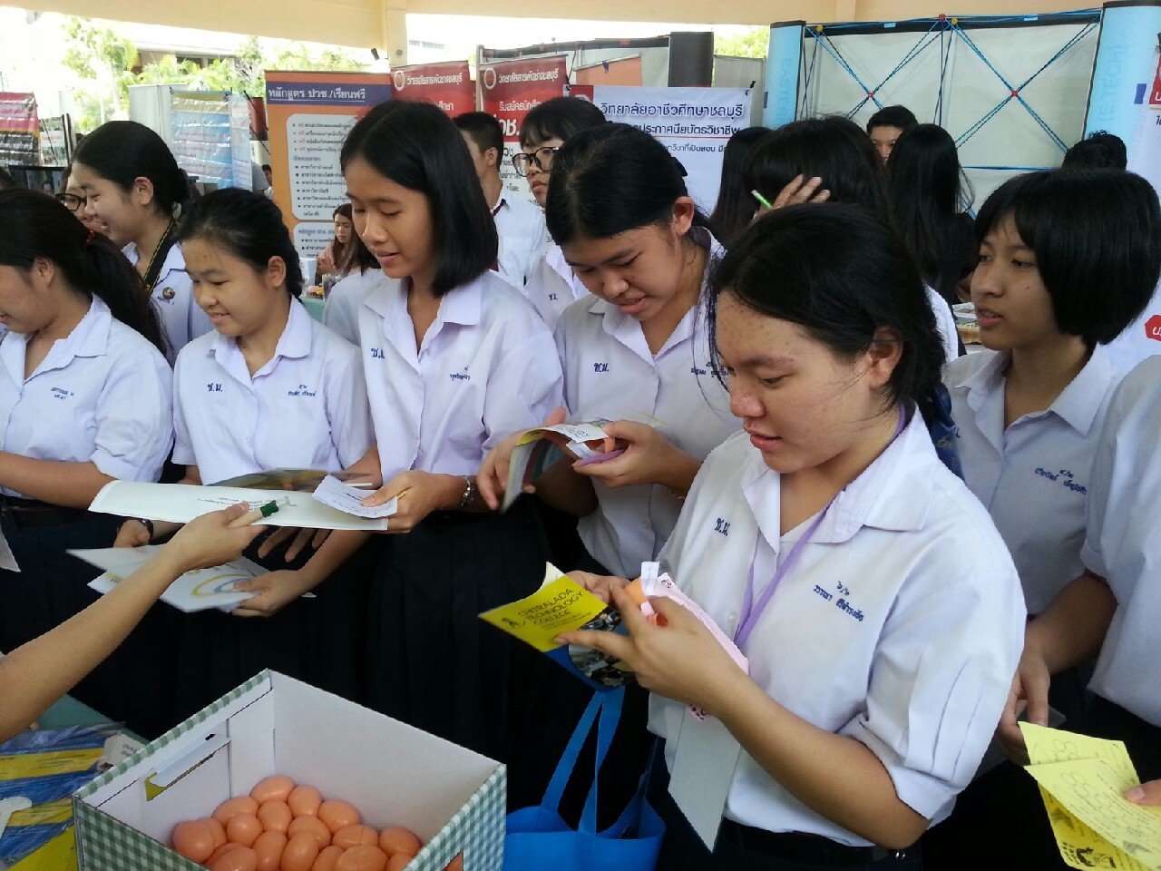 กิจกรรม"บนเส้นทางสู่ฝัน กับสถาบันดี๊ดี" โรงเรียนชลกันยานุกุล — 1 พฤษภาคม 2025 — สถาบันเทคโนโลยีจิตรลดา CDTI