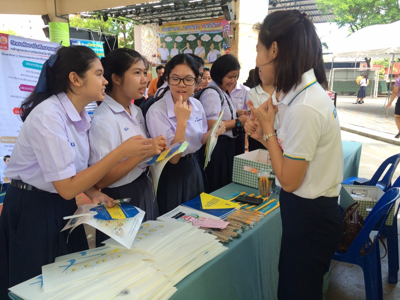 กิจกรรม"บนเส้นทางสู่ฝัน กับสถาบันดี๊ดี" โรงเรียนชลกันยานุกุล — 1 พฤษภาคม 2025 — สถาบันเทคโนโลยีจิตรลดา CDTI