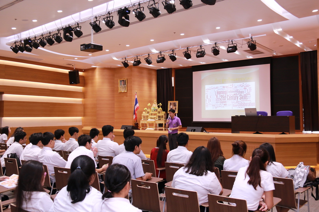 กิจกรรมการฟังบรรยาย ในหัวข้อ รู้ทันยาเสพติด โดย พลเรือตรี วศิน บำรุงชีพ — 1 พฤษภาคม 2025 — สถาบันเทคโนโลยีจิตรลดา CDTI