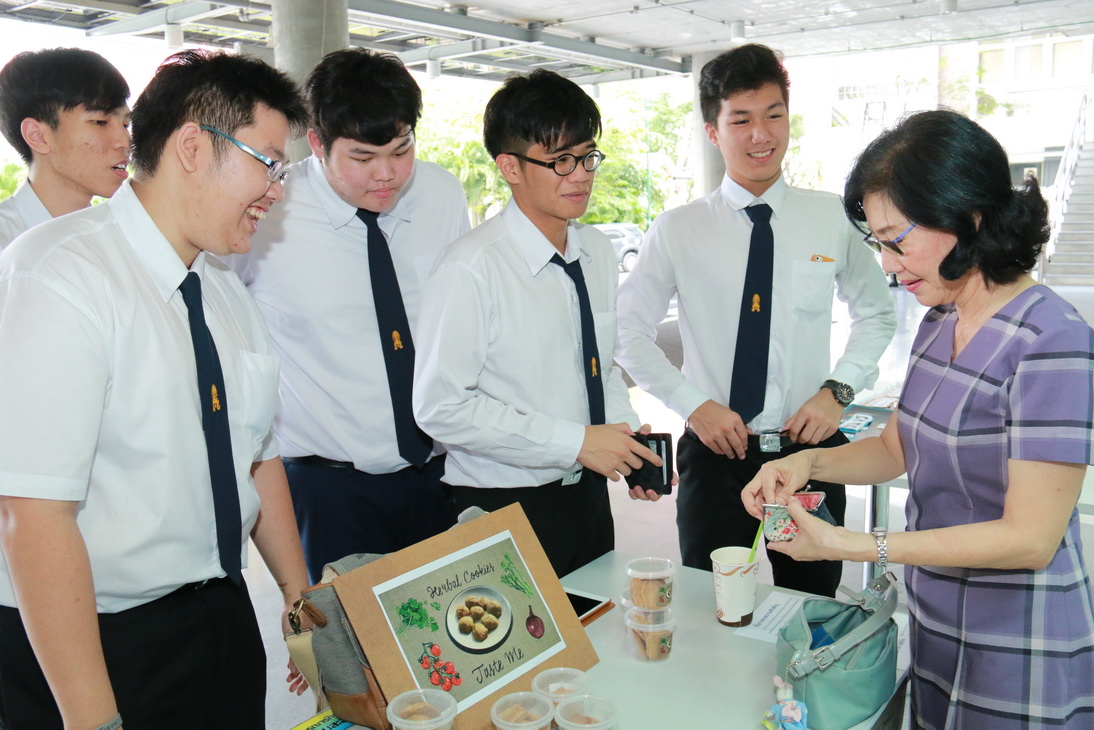 ประมวลภาพนิทรรศการ "ชีวิตและวัฒนธรรม" ปี ๕๘ — 1 พฤษภาคม 2025 — สถาบันเทคโนโลยีจิตรลดา CDTI