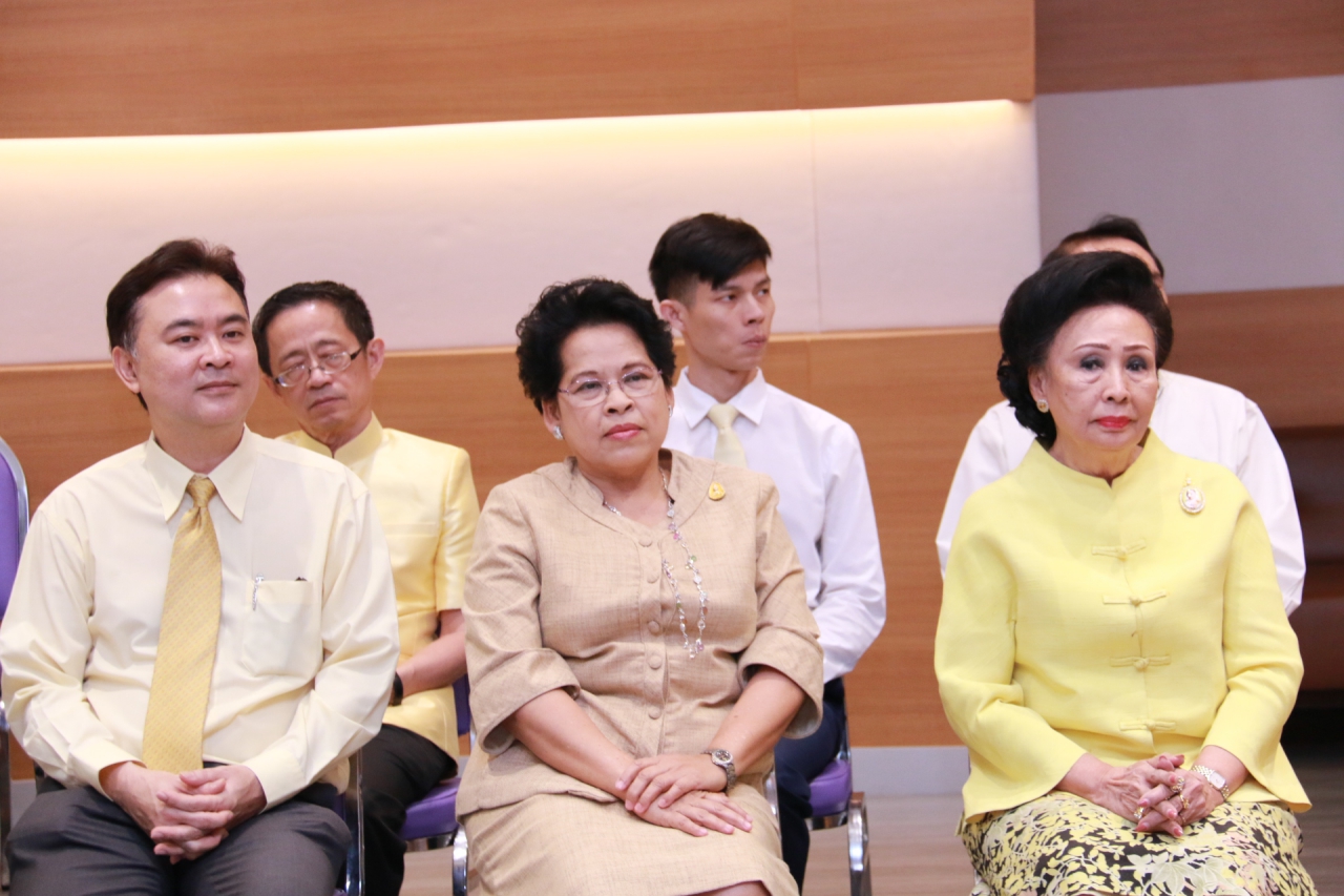 พิธีถวายพระพร พระบาทสมเด็จพระปรมินทรมหาภูมิพลอดุลยเดช เนื่องวันเฉลิมพระชนมพรรษา ๕ ธันวาคม ๒๕๕๘ — 1 พฤษภาคม 2025 — สถาบันเทคโนโลยีจิตรลดา CDTI