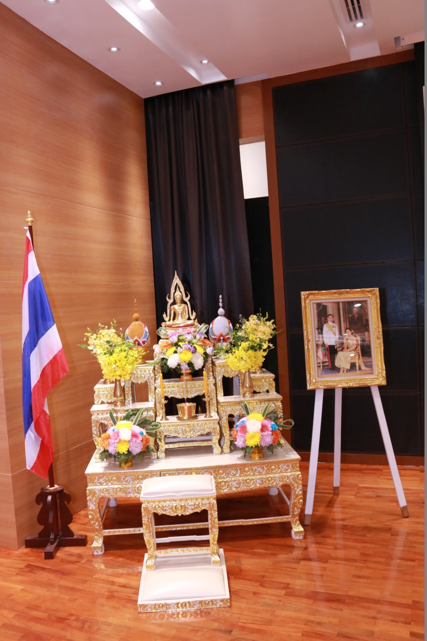 พิธีถวายพระพร พระบาทสมเด็จพระปรมินทรมหาภูมิพลอดุลยเดช เนื่องวันเฉลิมพระชนมพรรษา ๕ ธันวาคม ๒๕๕๘ — 1 พฤษภาคม 2025 — สถาบันเทคโนโลยีจิตรลดา CDTI