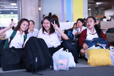 ประมวลภาพกิจกรรมจิตรอาสา ณ โรงเรียนตำรวจตระเวนชายแดนบ้านถ้ำหิน อำเภอสวนผึ่ง จังหวัดราชบุรี — 1 พฤษภาคม 2025 — สถาบันเทคโนโลยีจิตรลดา CDTI