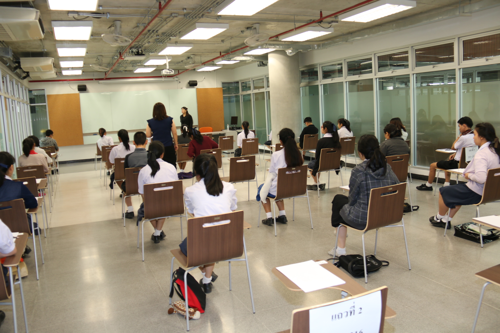 ประมวลภาพบรรยากาศการสอบชิงทุนการศึกษาต่อระดับปริญญาตรี ของ Kaplan Higher Education Academy In Singaporw — 1 พฤษภาคม 2025 — สถาบันเทคโนโลยีจิตรลดา CDTI