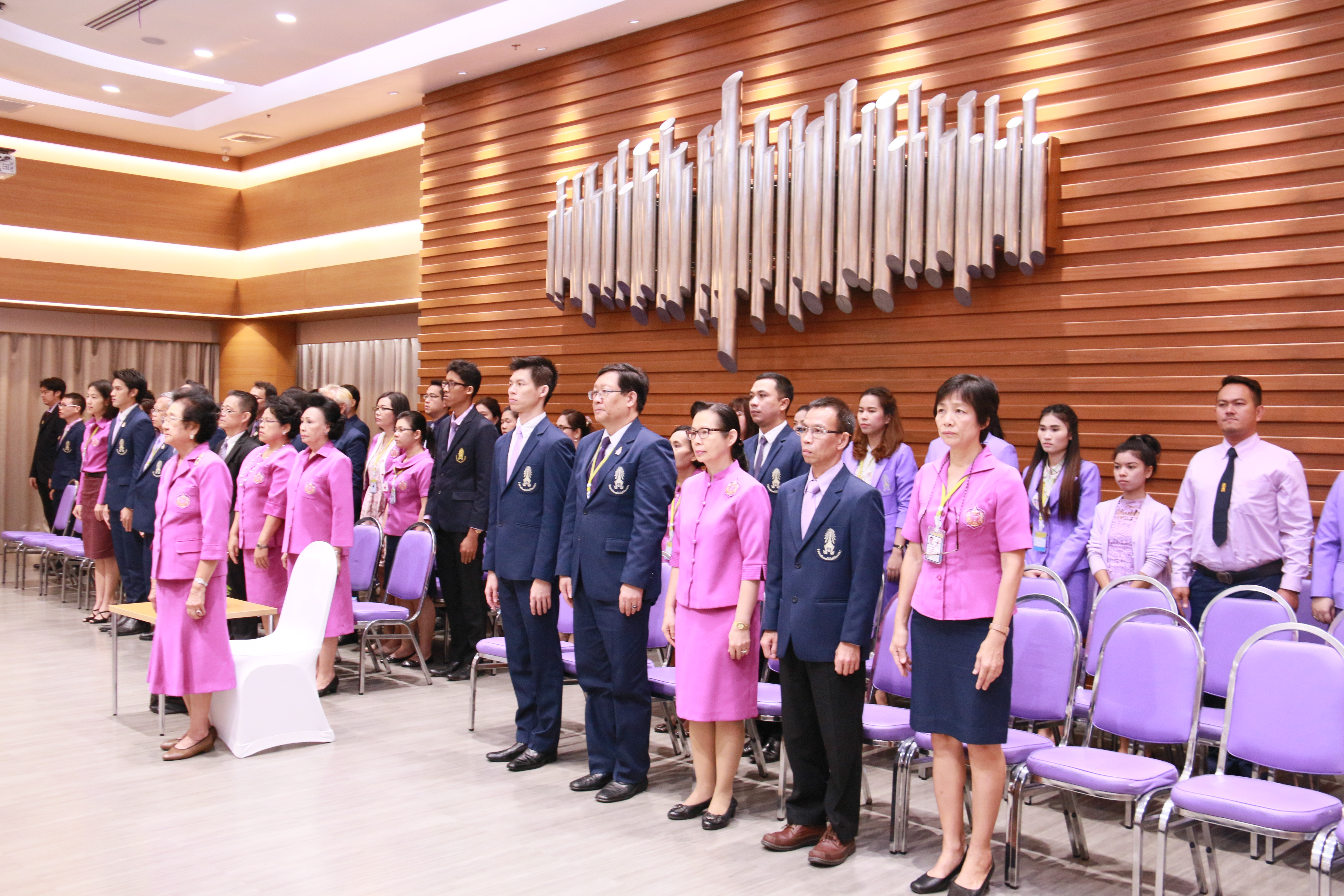 วันศุกร์ที่ 1 เมษายน 2559 พิธีถวายพระพรชัยมงคล สมเด็จพระเทพรัตนราชสุดาฯสยามบรมราชกุมารี — 1 พฤษภาคม 2025 — สถาบันเทคโนโลยีจิตรลดา CDTI