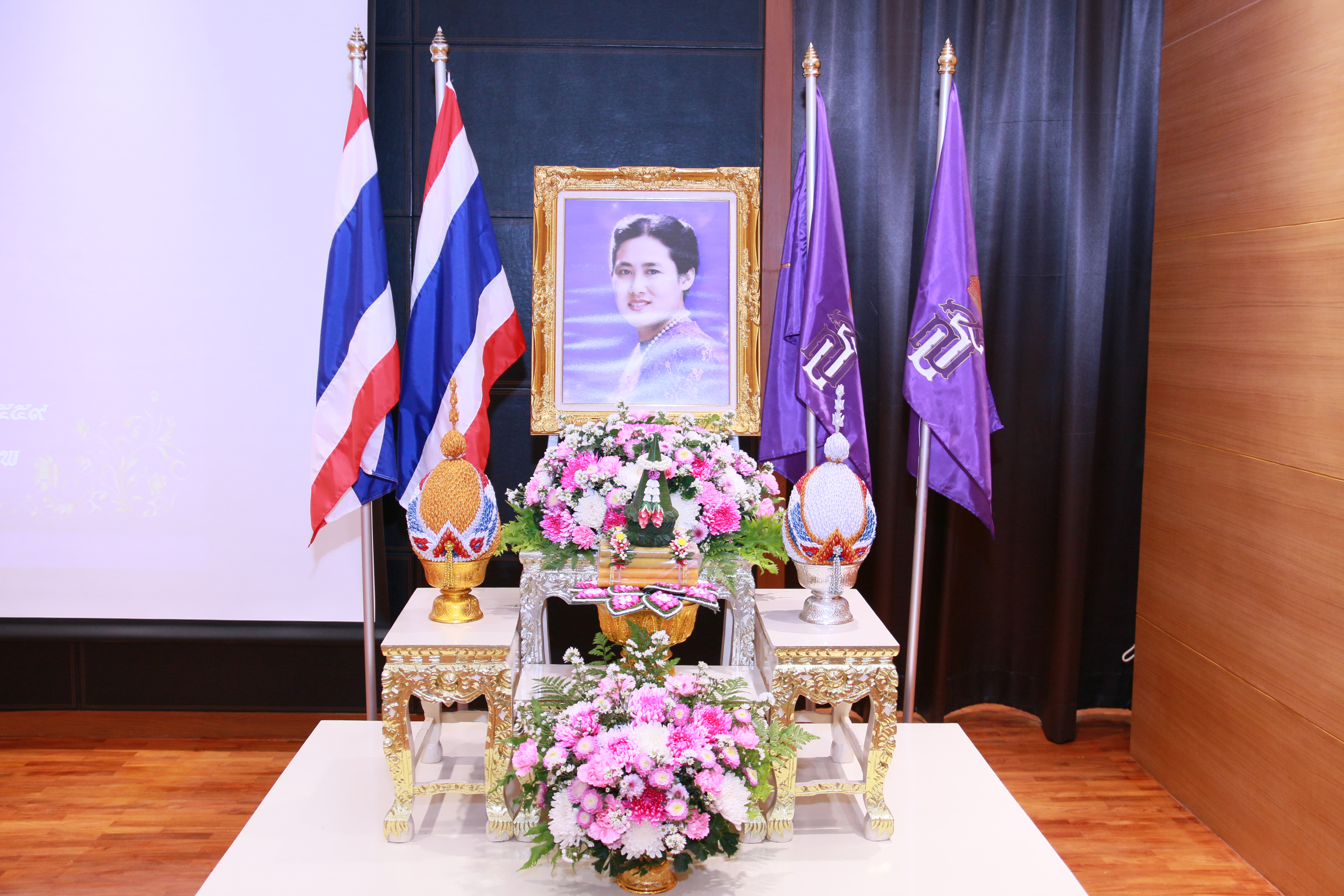 วันศุกร์ที่ 1 เมษายน 2559 พิธีถวายพระพรชัยมงคล สมเด็จพระเทพรัตนราชสุดาฯสยามบรมราชกุมารี — 1 พฤษภาคม 2025 — สถาบันเทคโนโลยีจิตรลดา CDTI