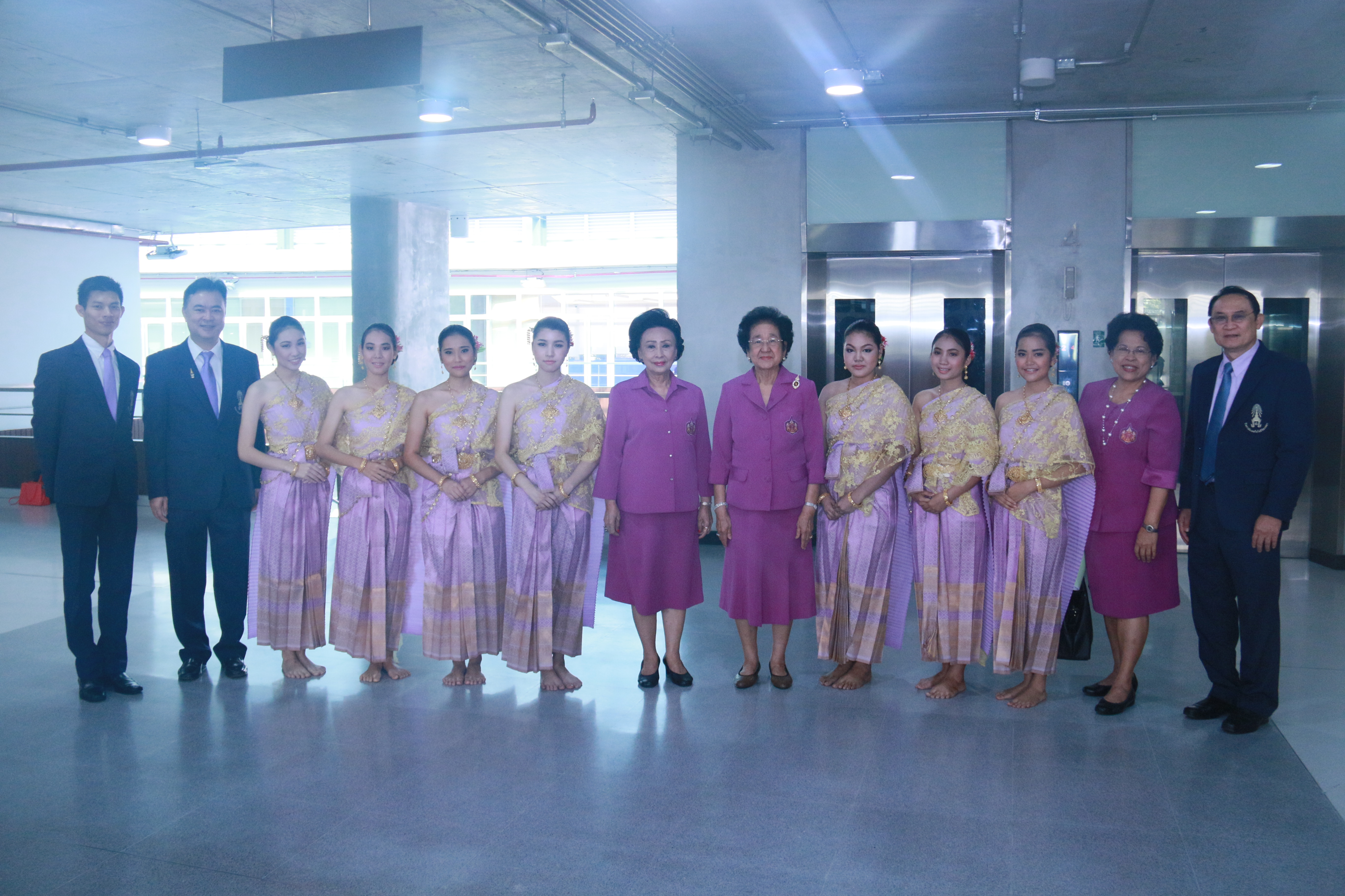 วันศุกร์ที่ 1 เมษายน 2559 พิธีถวายพระพรชัยมงคล สมเด็จพระเทพรัตนราชสุดาฯสยามบรมราชกุมารี — 1 พฤษภาคม 2025 — สถาบันเทคโนโลยีจิตรลดา CDTI