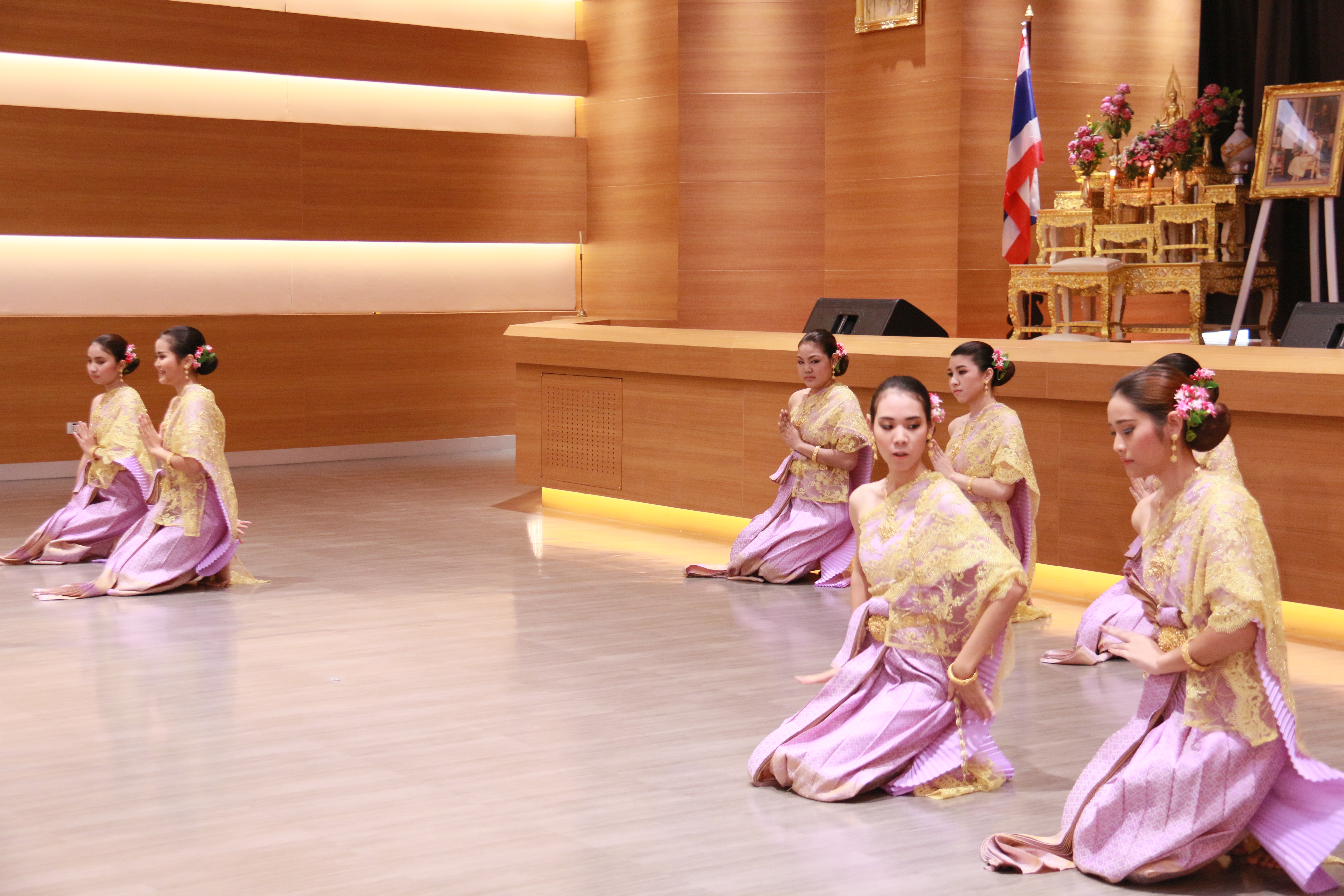 วันศุกร์ที่ 1 เมษายน 2559 พิธีถวายพระพรชัยมงคล สมเด็จพระเทพรัตนราชสุดาฯสยามบรมราชกุมารี — 1 พฤษภาคม 2025 — สถาบันเทคโนโลยีจิตรลดา CDTI