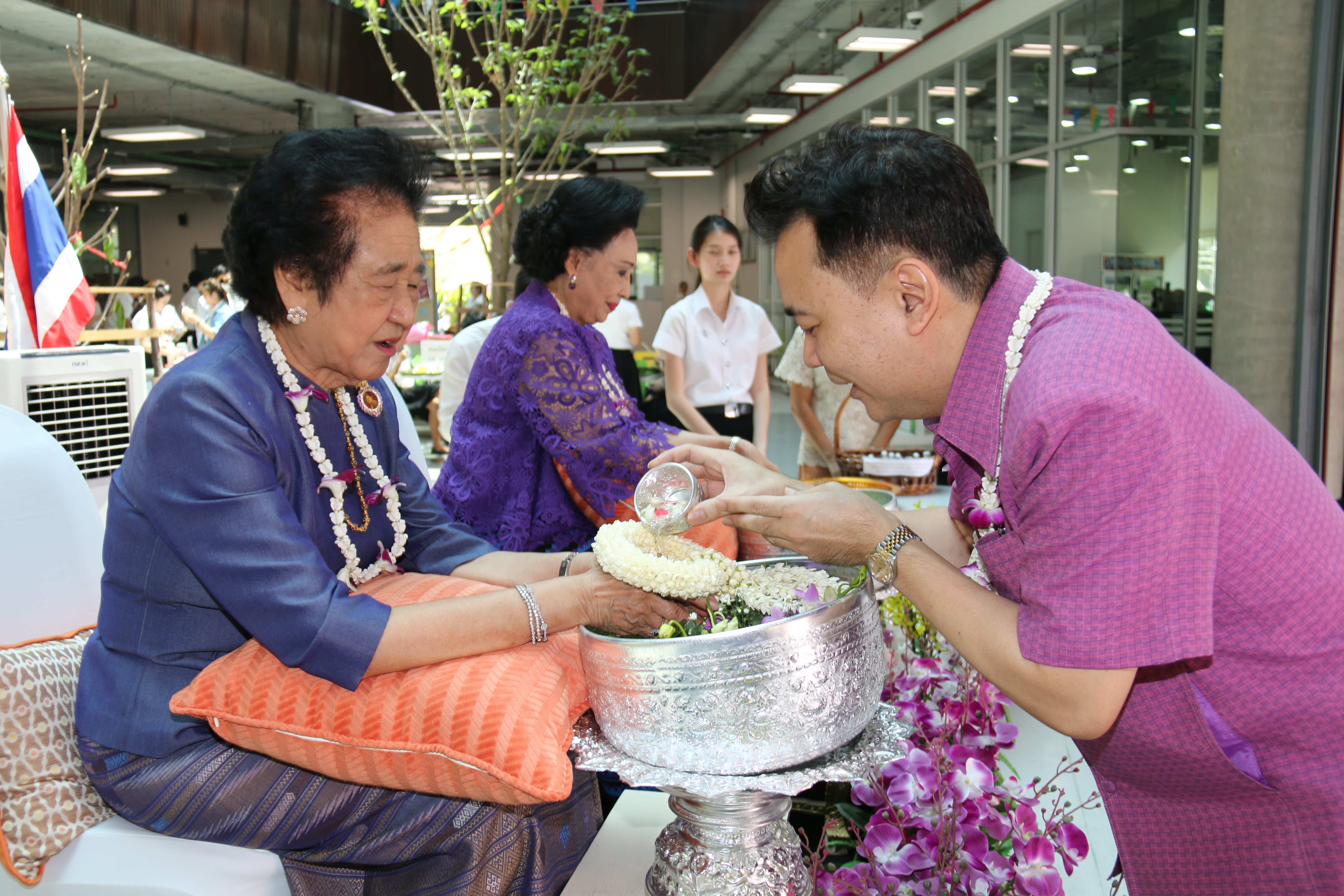 พิธีสรงน้ำพระ-รดน้ำดำหัว — 20 พฤษภาคม 2025 — สถาบันเทคโนโลยีจิตรลดา CDTI