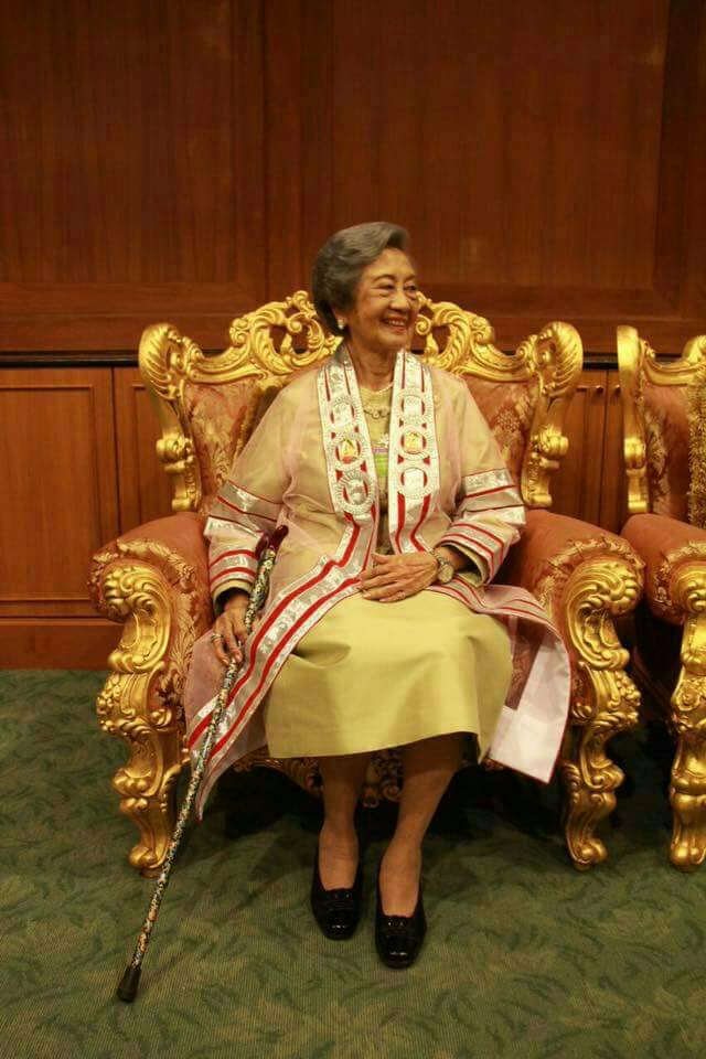 ร่วมแสดงความยินดี เนื่องในโอกาสที่ ท่านผู้หญิงทัศนีย์ บุณยคุปต์ ได้รับปริญญาพุทธศาสตรดุษฎีบัณฑิต รุ่น ๑๒ — 20 พฤษภาคม 2025 — สถาบันเทคโนโลยีจิตรลดา CDTI