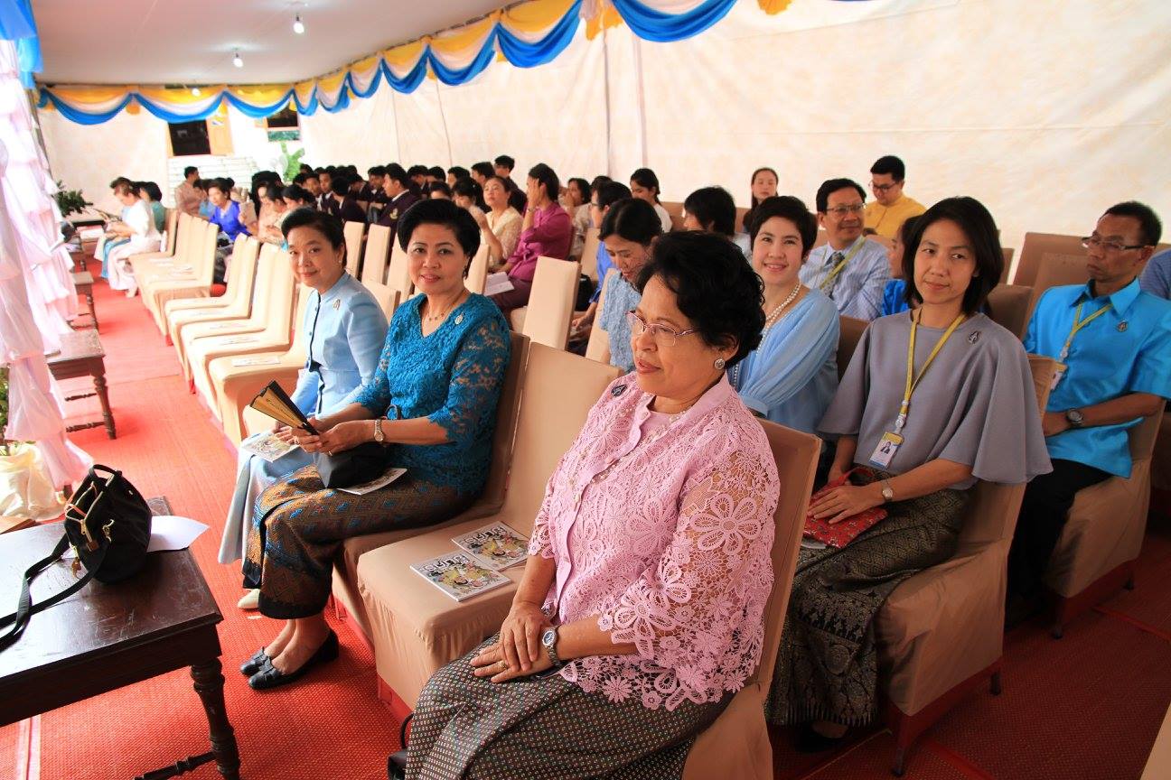 สวดมนต์ที่วัดปทุมวนารามราชวรวิหาร — 2 พฤษภาคม 2025 — สถาบันเทคโนโลยีจิตรลดา CDTI