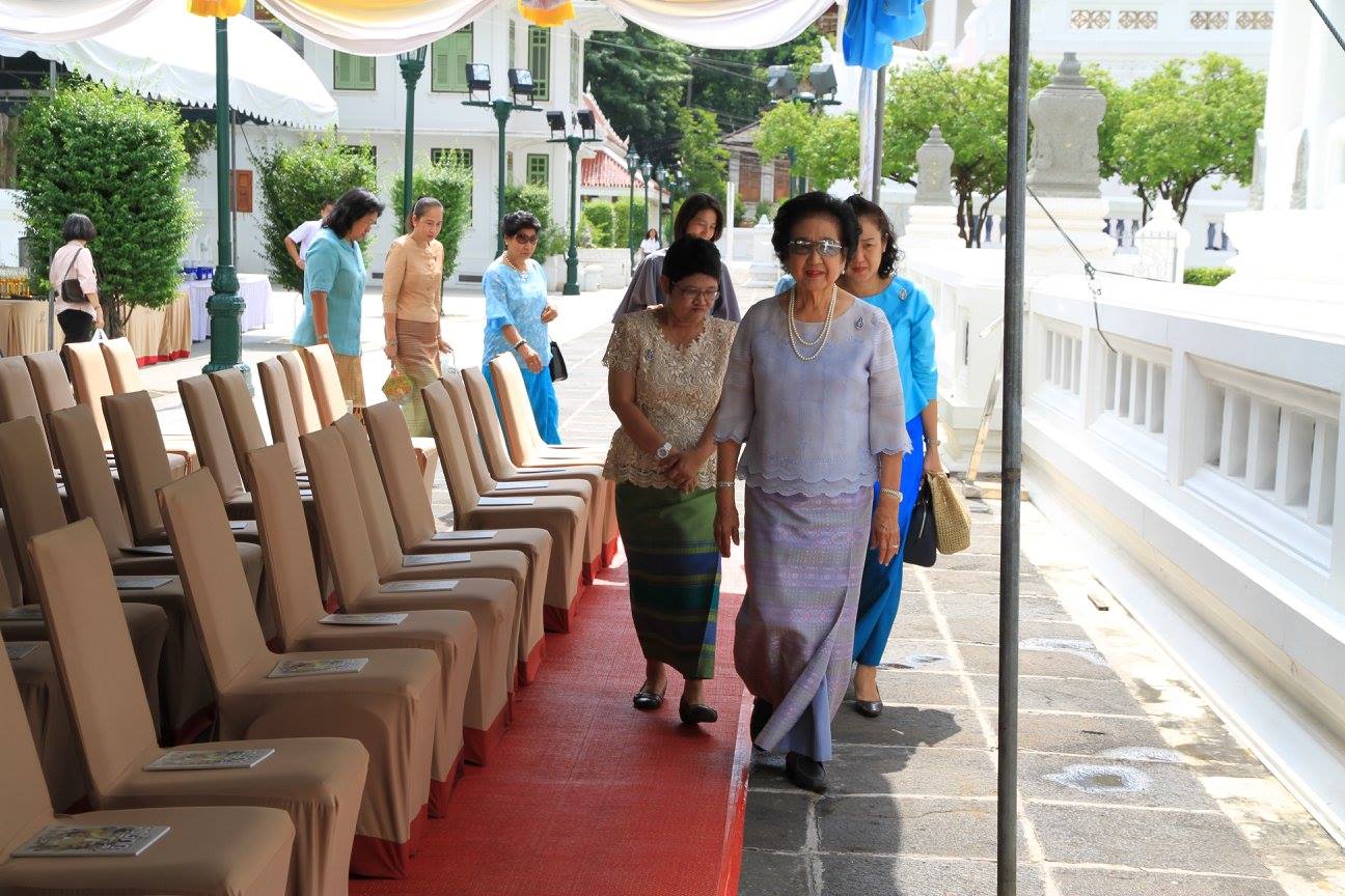 สวดมนต์ที่วัดปทุมวนารามราชวรวิหาร — 2 พฤษภาคม 2025 — สถาบันเทคโนโลยีจิตรลดา CDTI