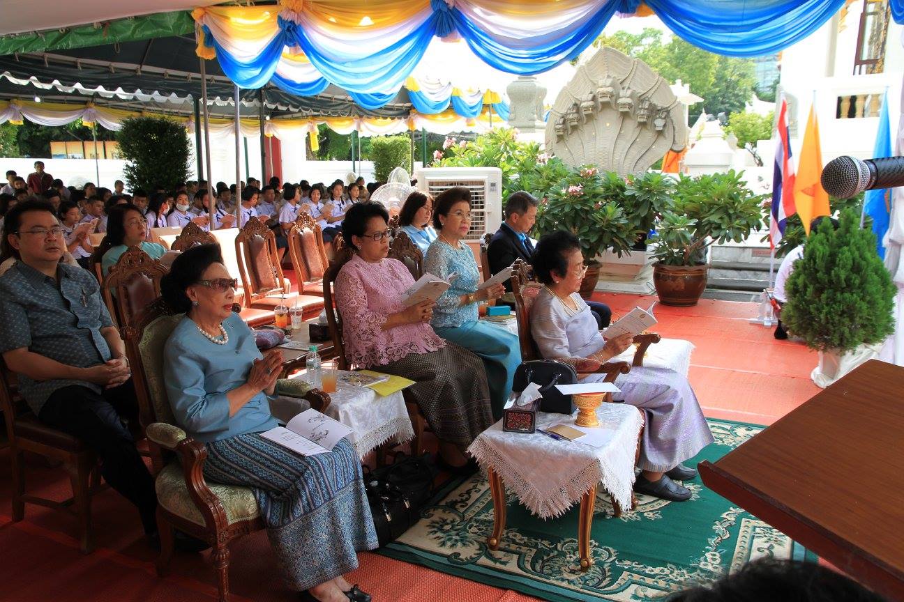 สวดมนต์ที่วัดปทุมวนารามราชวรวิหาร — 2 พฤษภาคม 2025 — สถาบันเทคโนโลยีจิตรลดา CDTI
