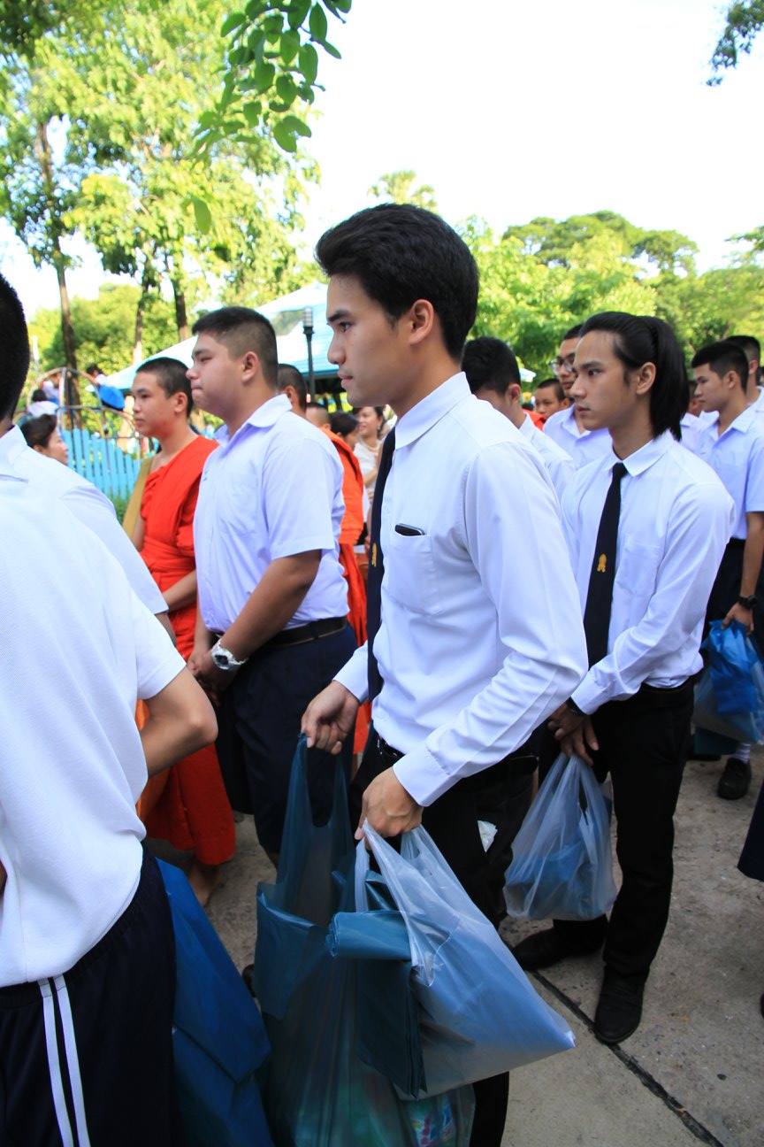 พิธีทำบุญตักบาตร — 2 พฤษภาคม 2025 — สถาบันเทคโนโลยีจิตรลดา CDTI