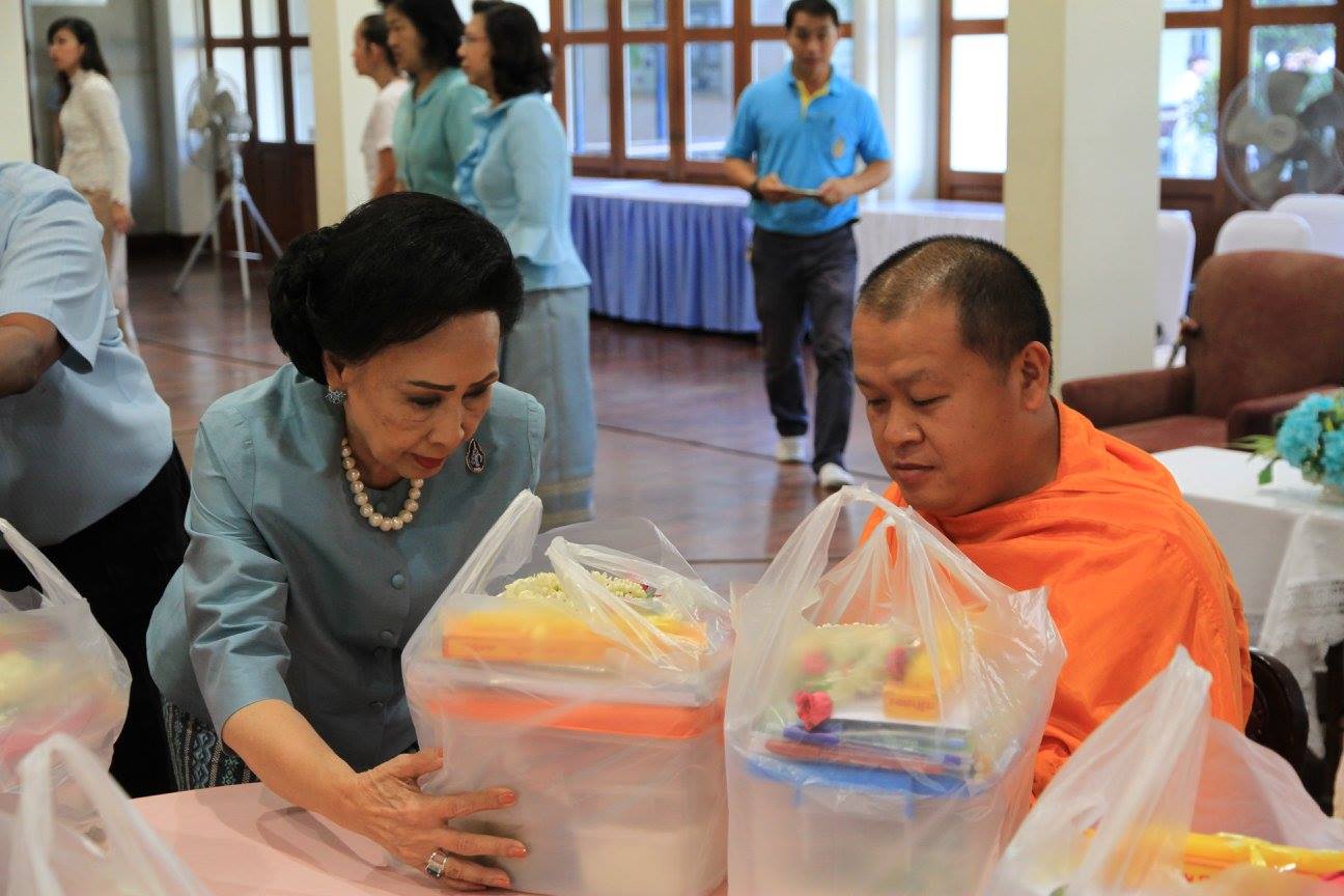 พิธีทำบุญตักบาตร — 2 พฤษภาคม 2025 — สถาบันเทคโนโลยีจิตรลดา CDTI
