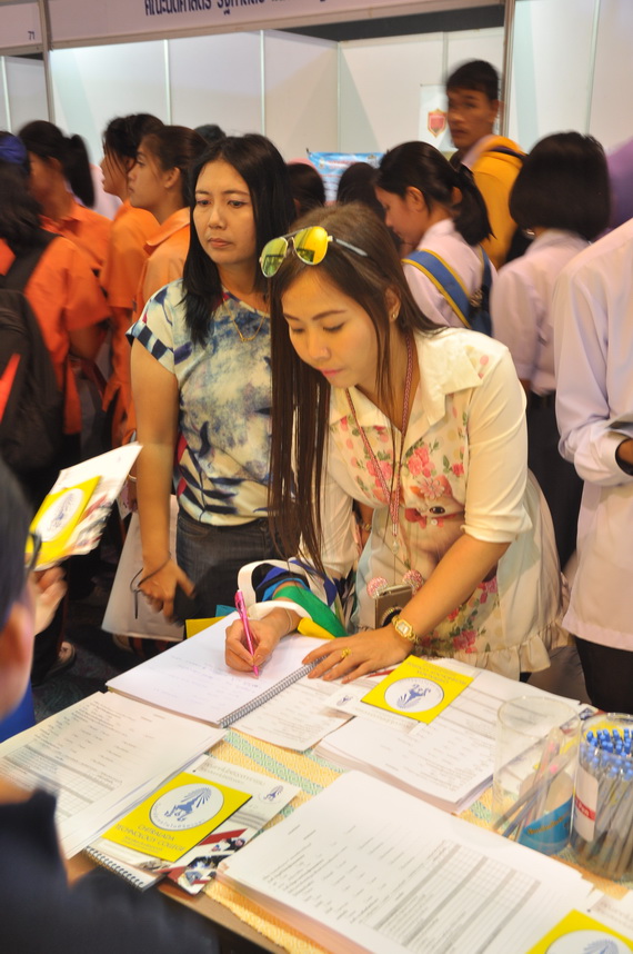 ตลาดนัดหลักสูตรอุดมศึกษา ครั้งที่ ๒๐ — 2 พฤษภาคม 2025 — สถาบันเทคโนโลยีจิตรลดา CDTI