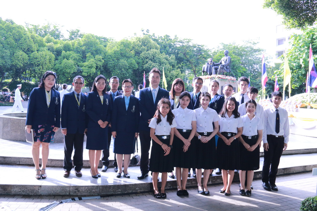 วางพานพุ่มถวายราชสักการะพระบรมราชานุสาวรีย์พระบาทสมเด็จพระจอมเกล้าเจ้าอยู่หัว — 2 พฤษภาคม 2025 — สถาบันเทคโนโลยีจิตรลดา CDTI
