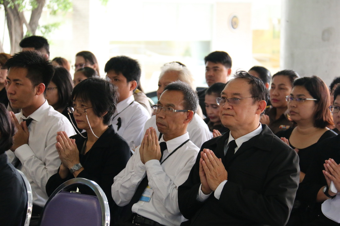 ทำบุญตักบาตร ข้าวสาร อาหารแห้ง พระสงฆ์ ๙ รูป — 25 เมษายน 2025 — สถาบันเทคโนโลยีจิตรลดา CDTI
