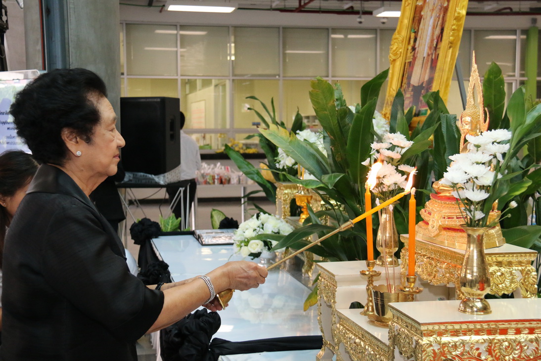 ทำบุญตักบาตร ข้าวสาร อาหารแห้ง พระสงฆ์ ๙ รูป — 25 เมษายน 2025 — สถาบันเทคโนโลยีจิตรลดา CDTI