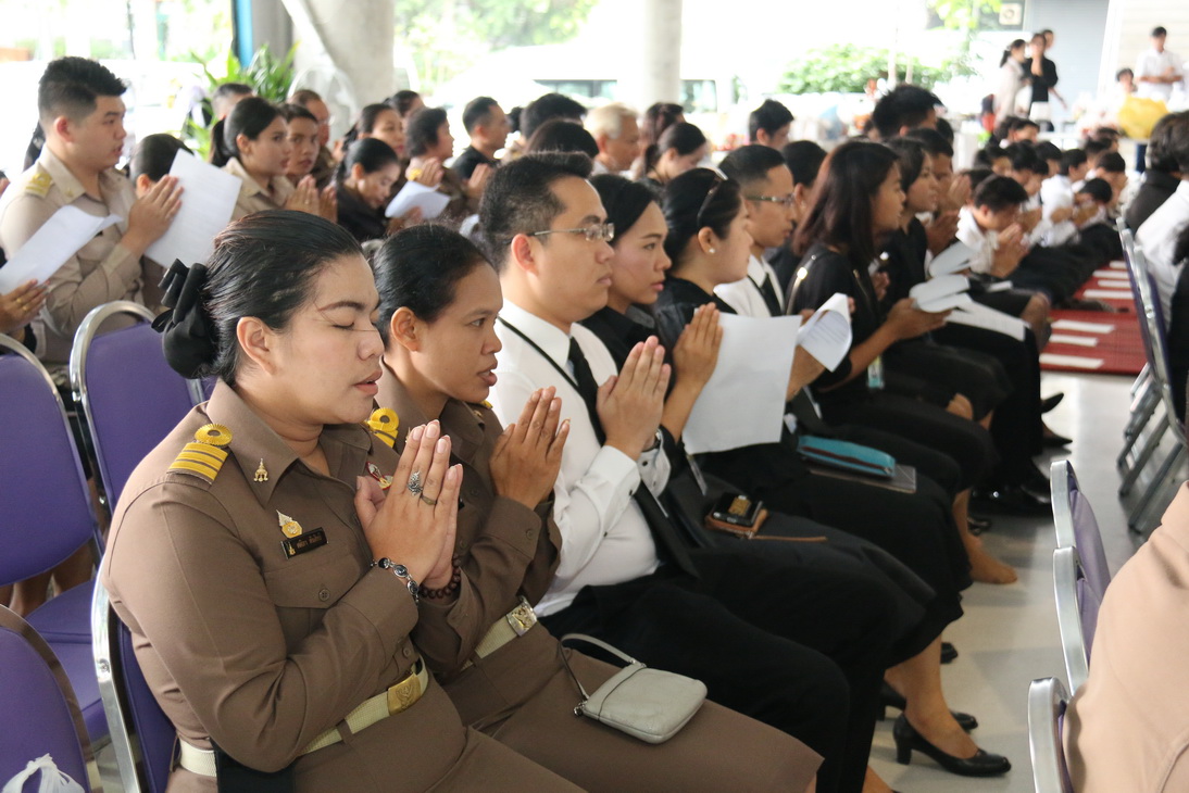 ทำบุญตักบาตร ข้าวสาร อาหารแห้ง พระสงฆ์ ๙ รูป — 25 เมษายน 2025 — สถาบันเทคโนโลยีจิตรลดา CDTI
