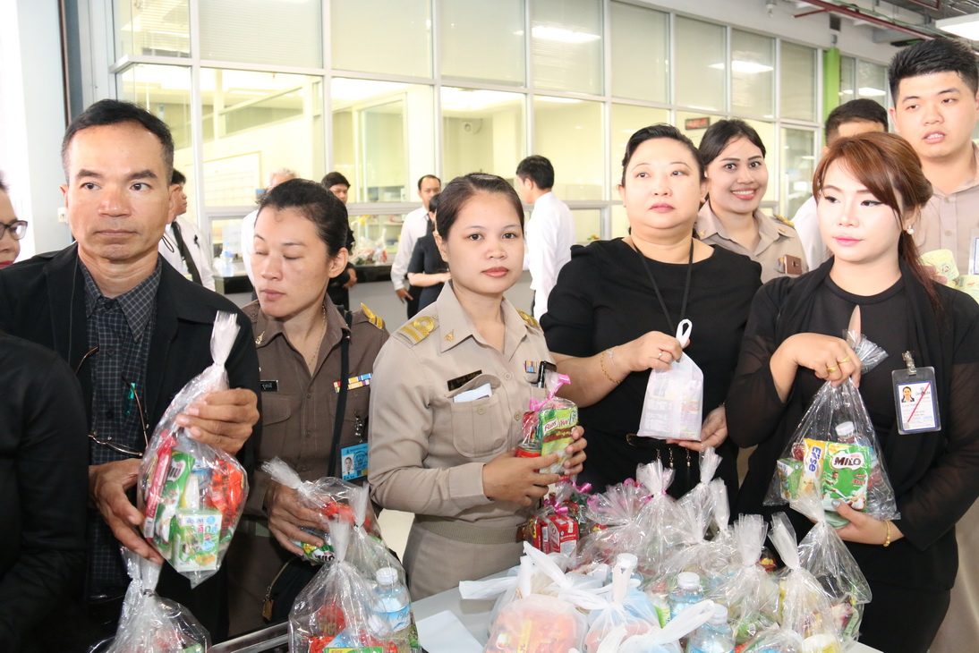 ทำบุญตักบาตร ข้าวสาร อาหารแห้ง พระสงฆ์ ๙ รูป — 25 เมษายน 2025 — สถาบันเทคโนโลยีจิตรลดา CDTI