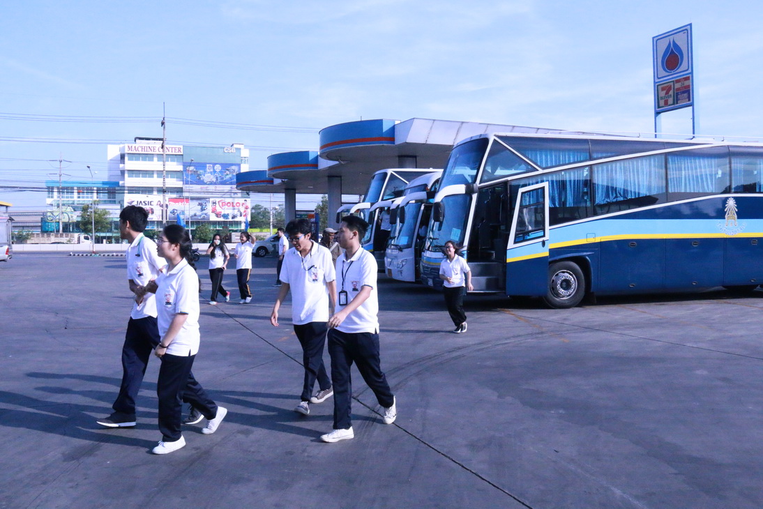 ปลูกป่าชายเลน ชุมชนคลองโคน จังหวัดสมุทรสงคราม — 25 เมษายน 2025 — สถาบันเทคโนโลยีจิตรลดา CDTI
