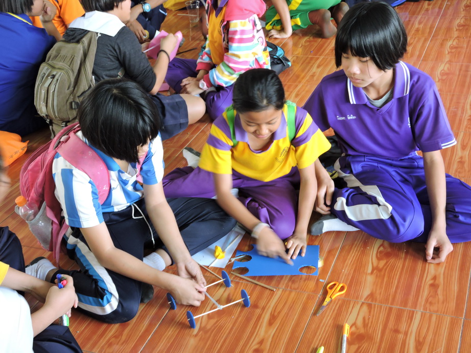 โครงการค่ายวิทยาศาสตร์และคณิตศาสตร์ — 18 พฤษภาคม 2025 — สถาบันเทคโนโลยีจิตรลดา CDTI
