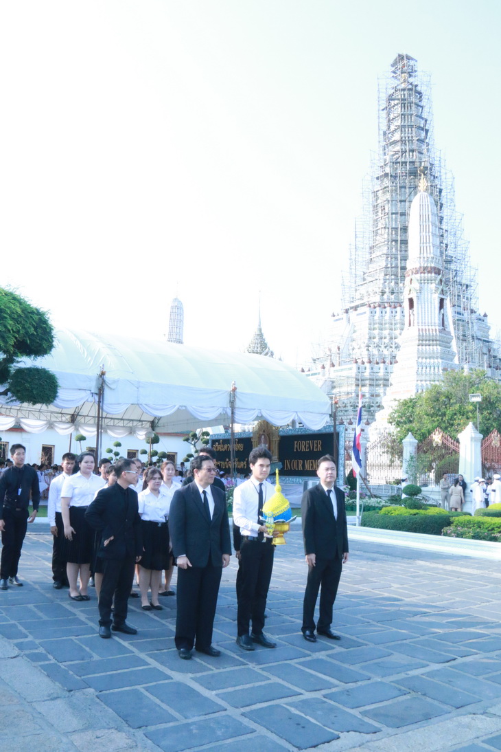 กิจกรรมวางพานพุ่มถวายราชสักการะพระบรมราชานุสาวรีย์ — 2 พฤษภาคม 2025 — สถาบันเทคโนโลยีจิตรลดา CDTI