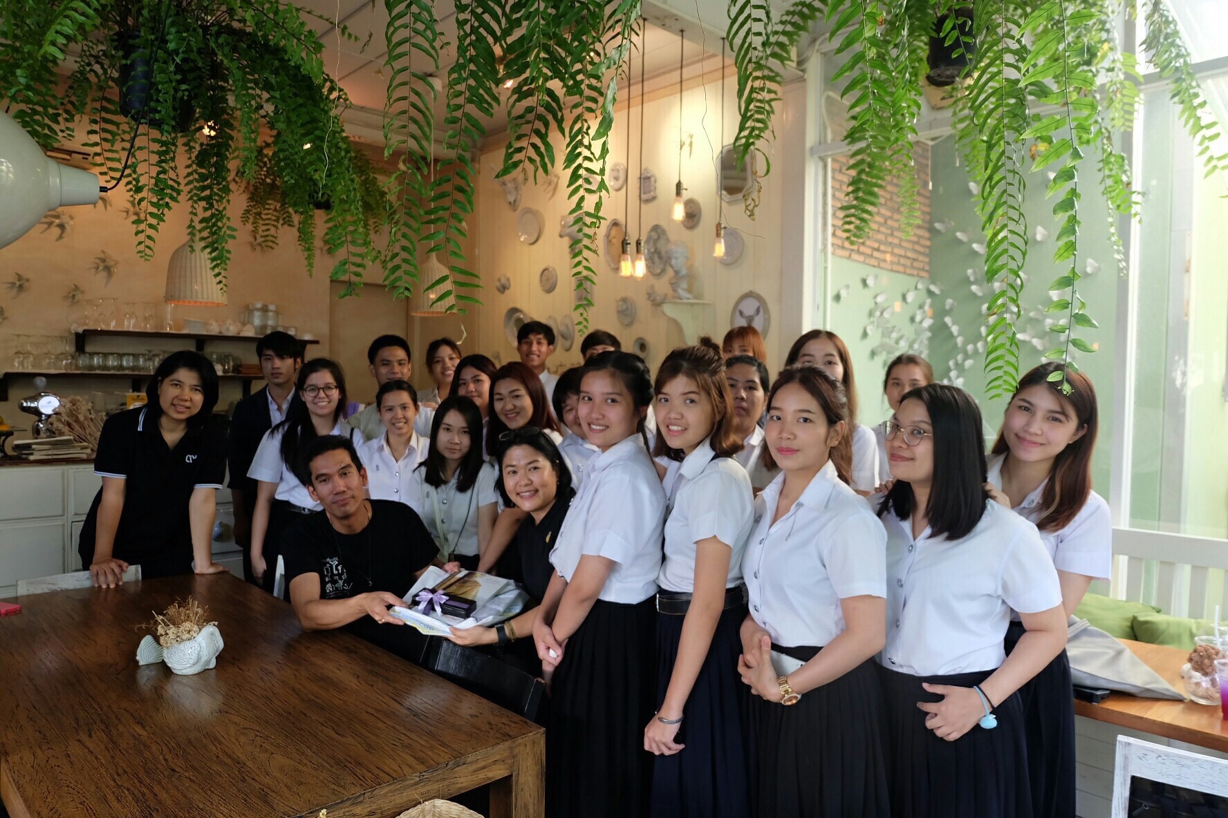 ศึกษาดูงานร้านอาหาร — 20 พฤษภาคม 2025 — สถาบันเทคโนโลยีจิตรลดา CDTI