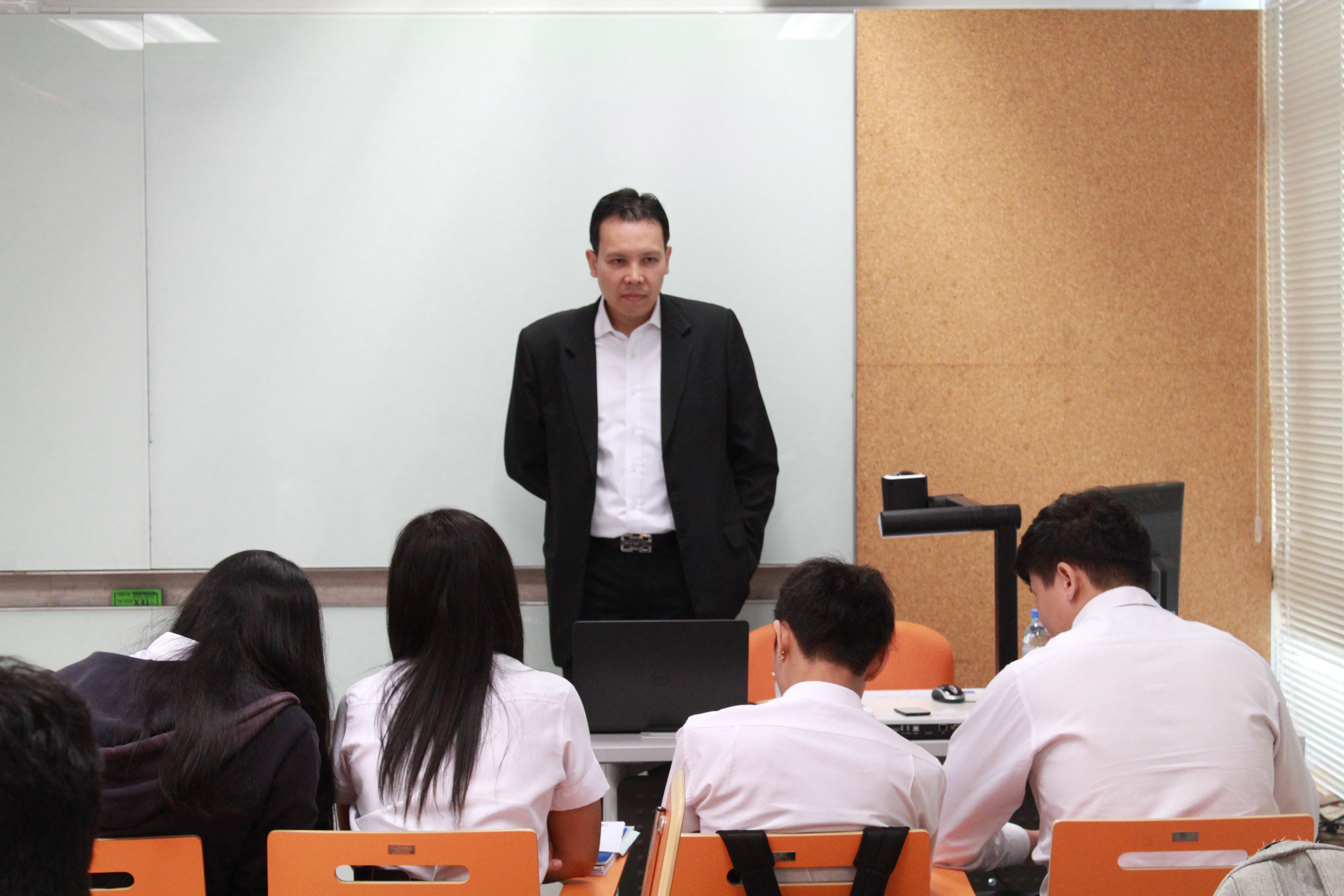 บรรยายพิเศษการจัดการการขาย — 2 พฤษภาคม 2025 — สถาบันเทคโนโลยีจิตรลดา CDTI