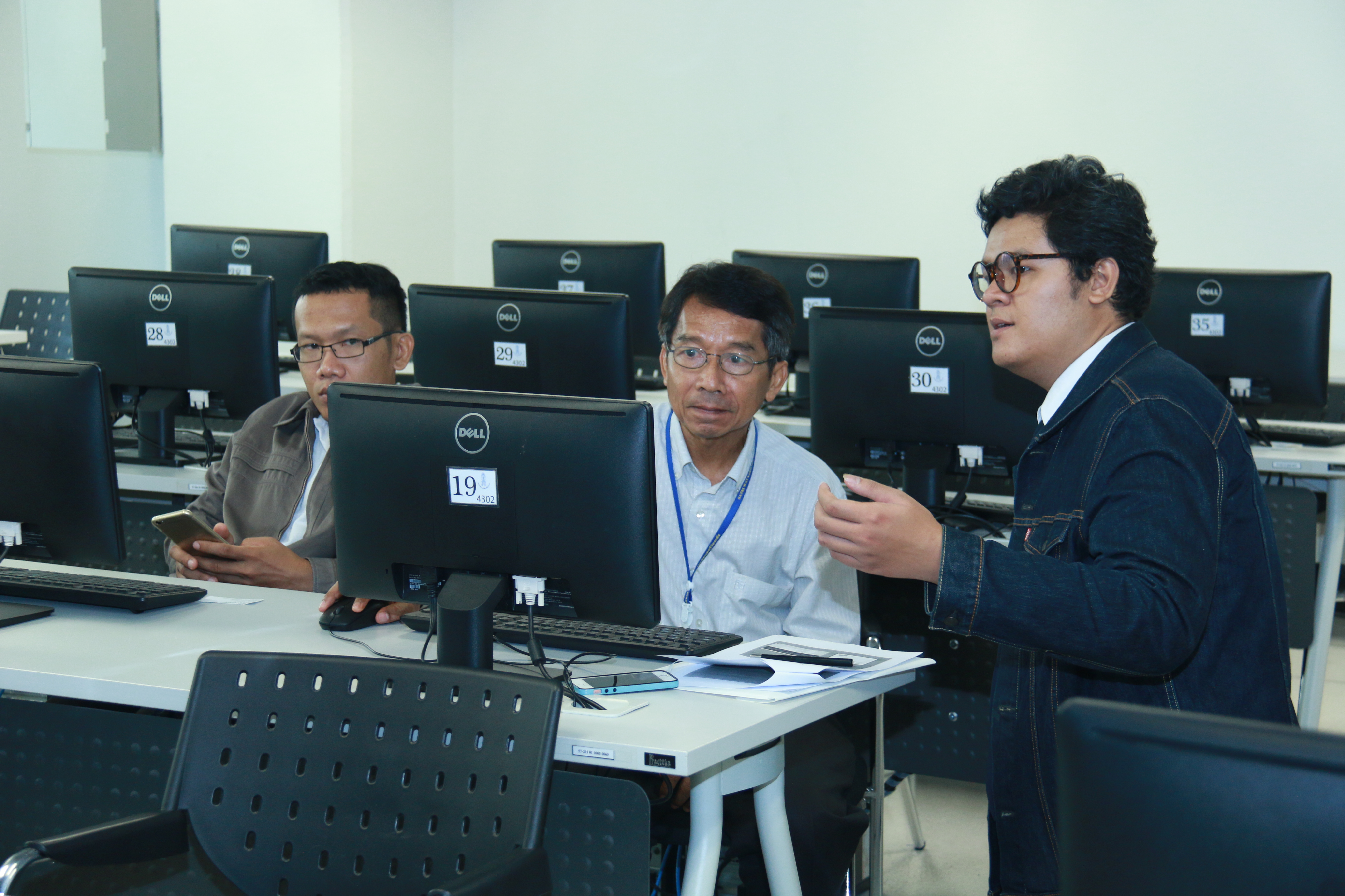 อบรมคอมพิวเตอร์เชิงปฏิบัติการ — 2 พฤษภาคม 2025 — สถาบันเทคโนโลยีจิตรลดา CDTI