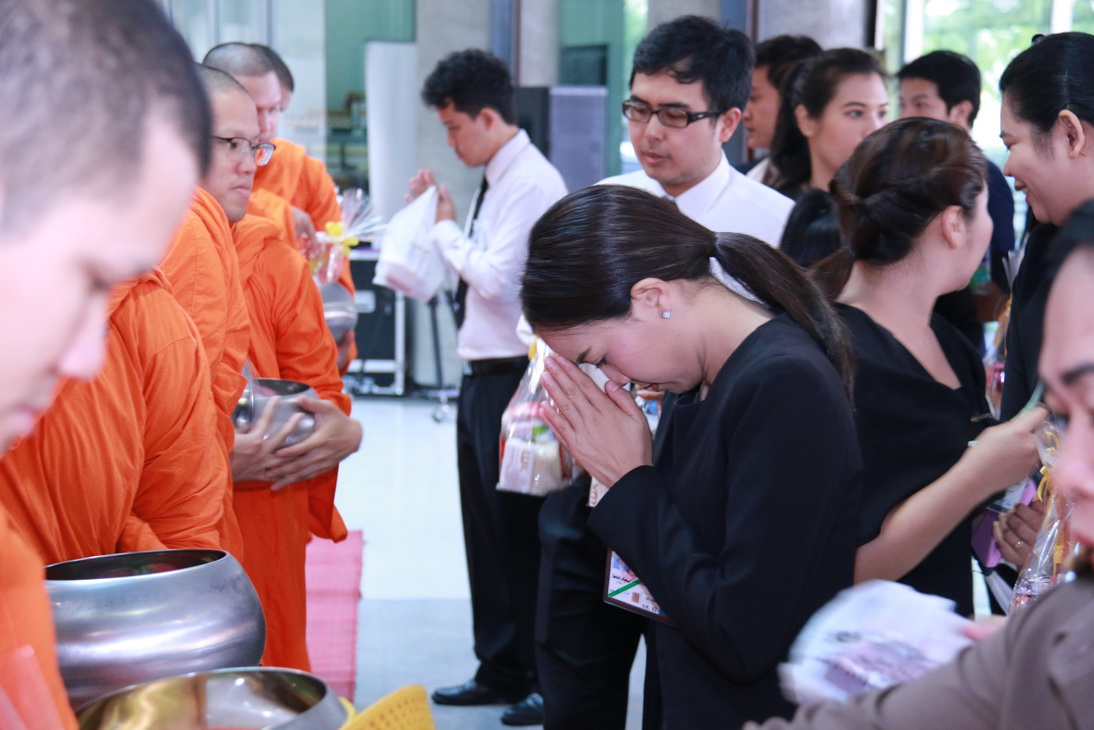 ร่วมทำบุญตักบาตรเพื่อถวายเป็นพระราชกุศล และพิธีถวายพระพรชัยมงคล — 2 พฤษภาคม 2025 — สถาบันเทคโนโลยีจิตรลดา CDTI