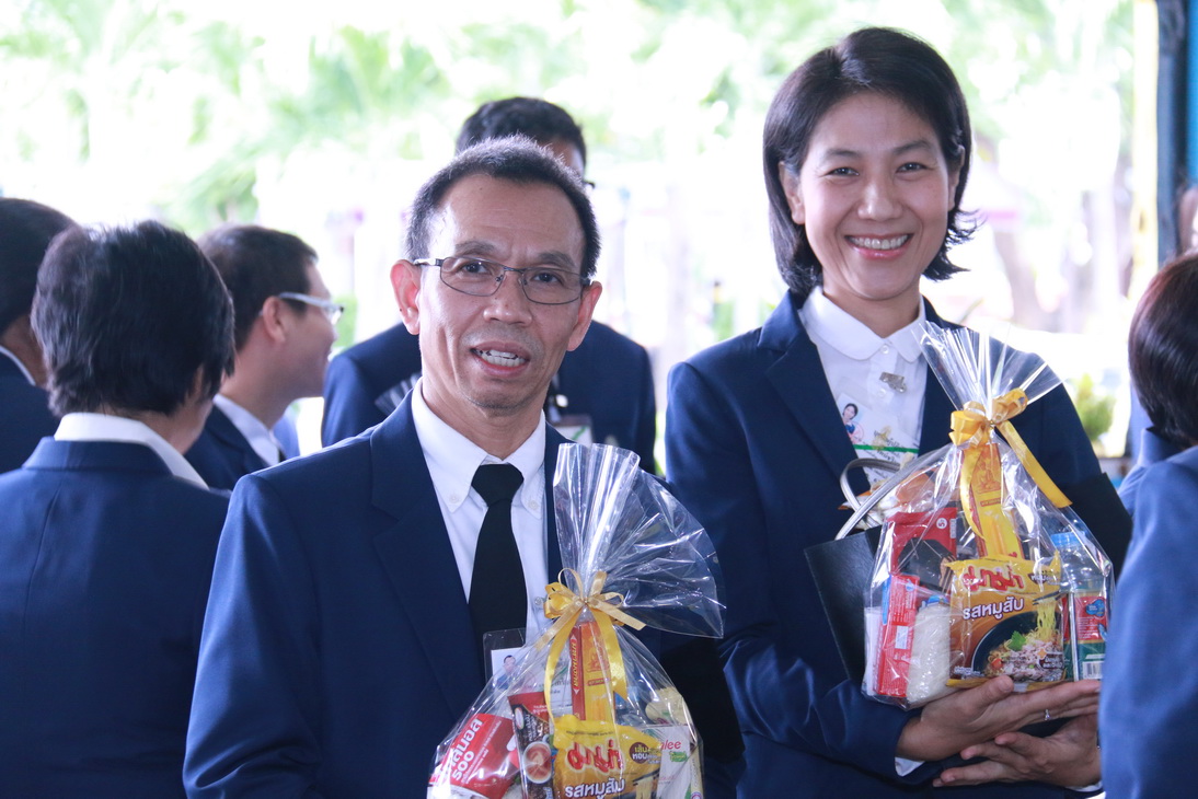 ร่วมทำบุญตักบาตรเพื่อถวายเป็นพระราชกุศล และพิธีถวายพระพรชัยมงคล — 2 พฤษภาคม 2025 — สถาบันเทคโนโลยีจิตรลดา CDTI
