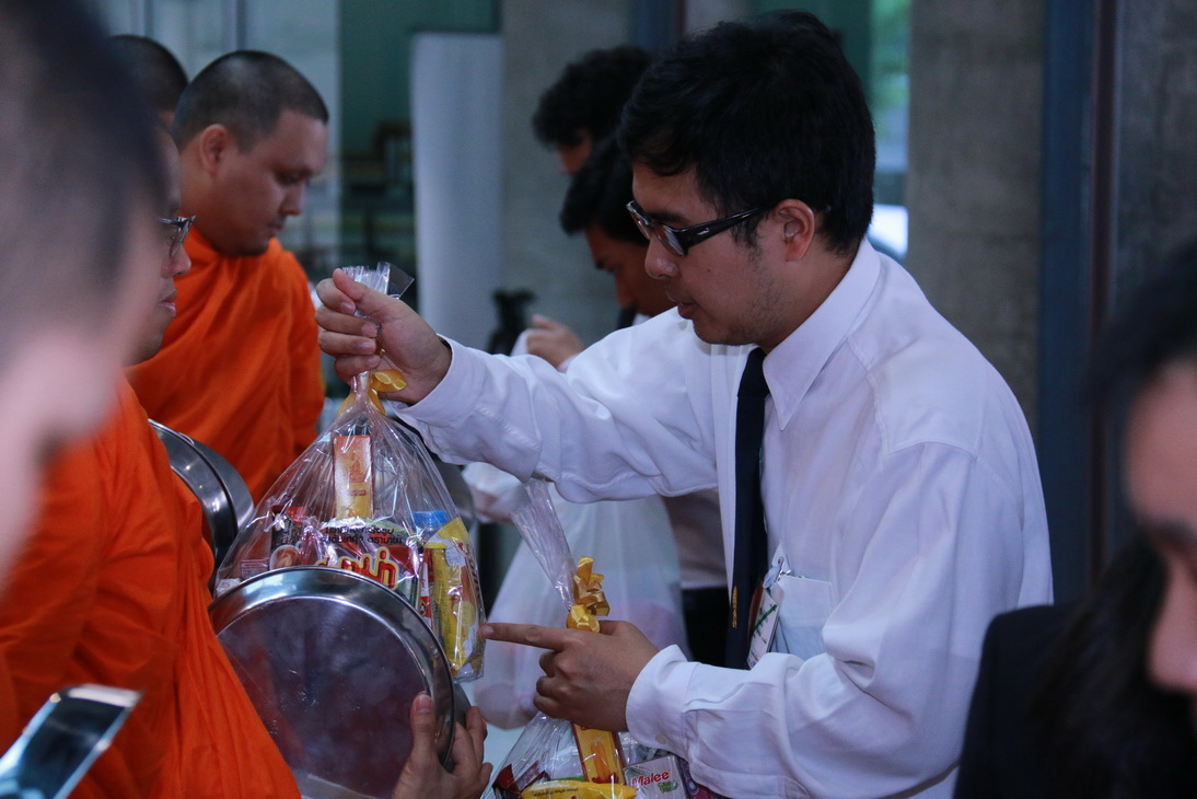 ร่วมทำบุญตักบาตรเพื่อถวายเป็นพระราชกุศล และพิธีถวายพระพรชัยมงคล — 2 พฤษภาคม 2025 — สถาบันเทคโนโลยีจิตรลดา CDTI