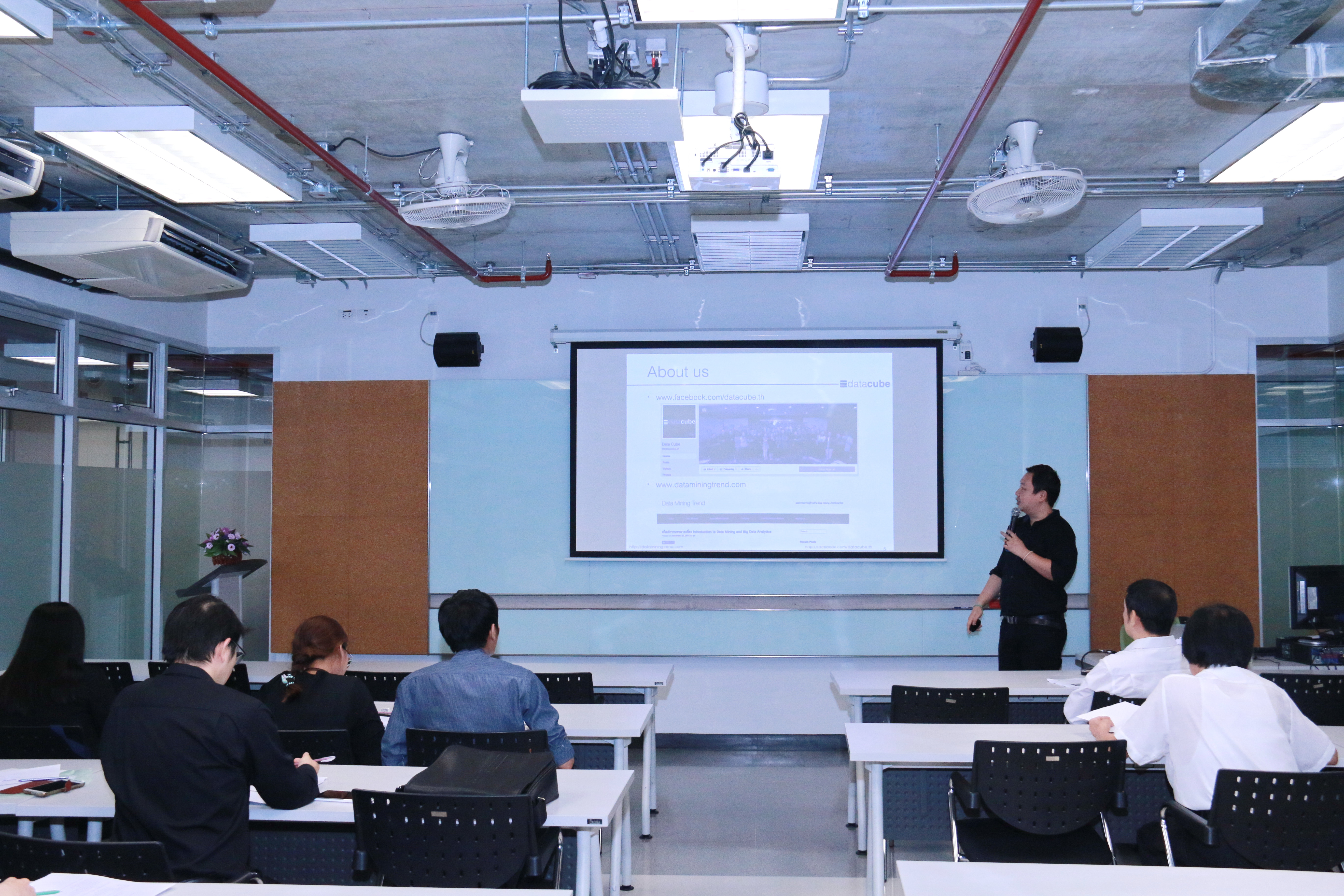 อบรม Big Data for Business insight 2017 — 2 พฤษภาคม 2025 — สถาบันเทคโนโลยีจิตรลดา CDTI
