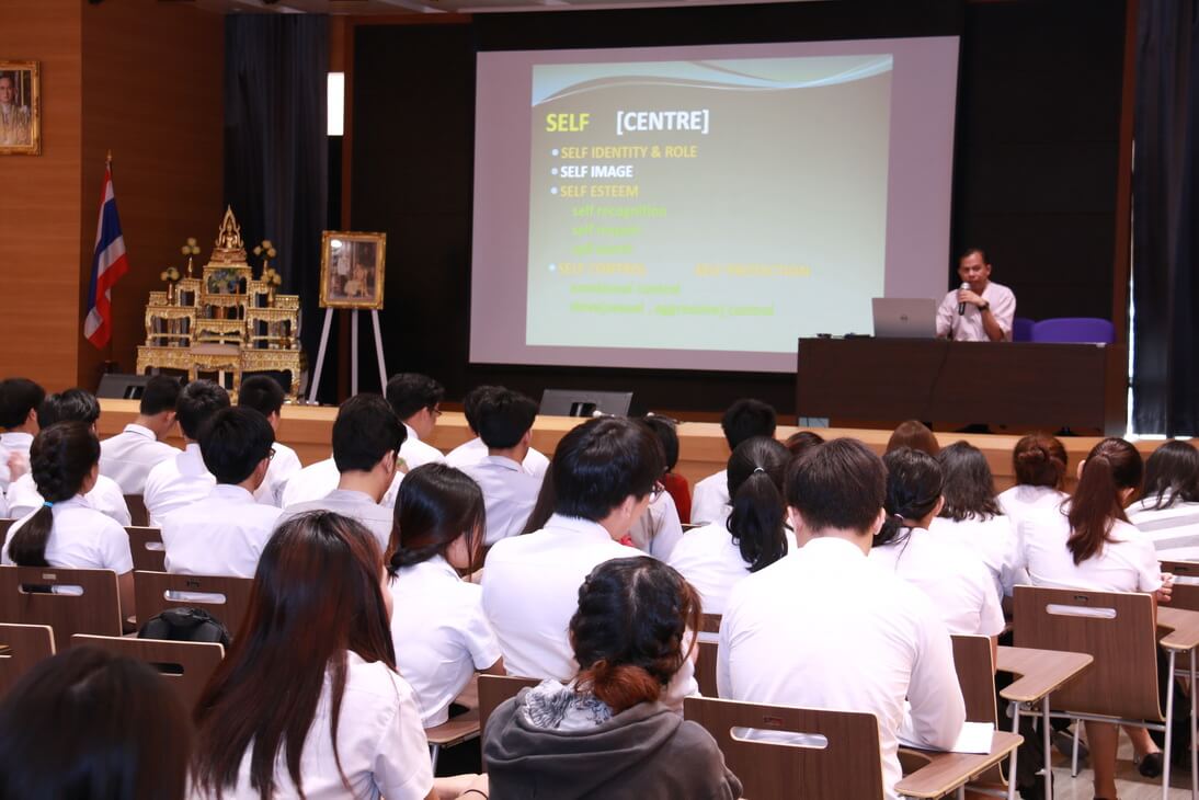 กิจกรรมการฟังบรรยาย ในหัวข้อ รู้ทันยาเสพติด โดย พลเรือตรี วศิน บำรุงชีพ &mdash; 8 สิงหาคม 2026 &mdash; สถาบันเทคโนโลยีจิตรลดา CDTI
