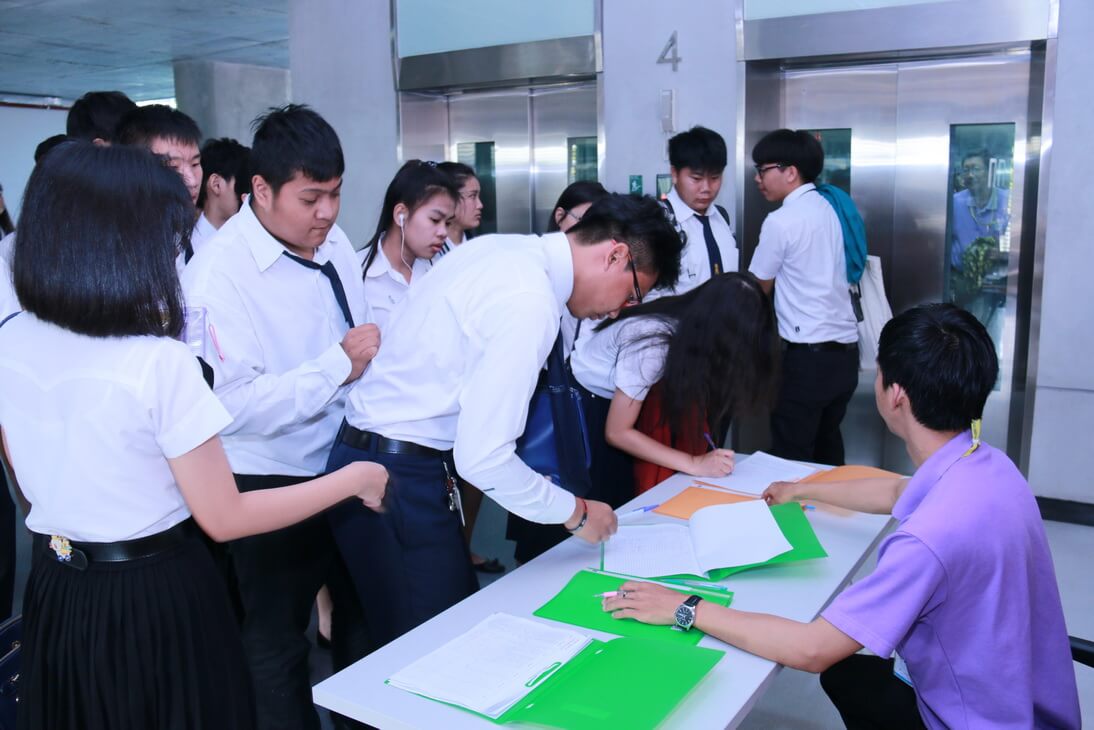 กิจกรรมการฟังบรรยาย ในหัวข้อ รู้ทันยาเสพติด โดย พลเรือตรี วศิน บำรุงชีพ &mdash; 8 สิงหาคม 2026 &mdash; สถาบันเทคโนโลยีจิตรลดา CDTI
