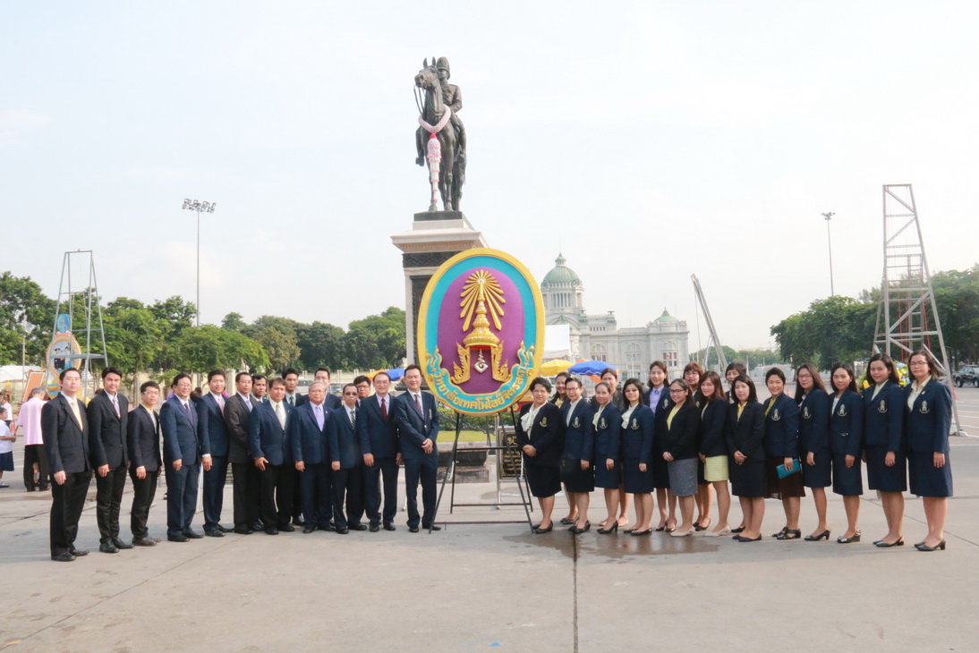 คณะอาจารย์ เจ้าหน้าที่ และนักศึกษาวิทยาลัยเทคโนโลยีจิตรลดา ร่วมพิธีวางพวงมาลาเนื่องในวันปิยมหาราช &mdash; 13 กรกฎาคม 2026 &mdash; สถาบันเทคโนโลยีจิตรลดา CDTI