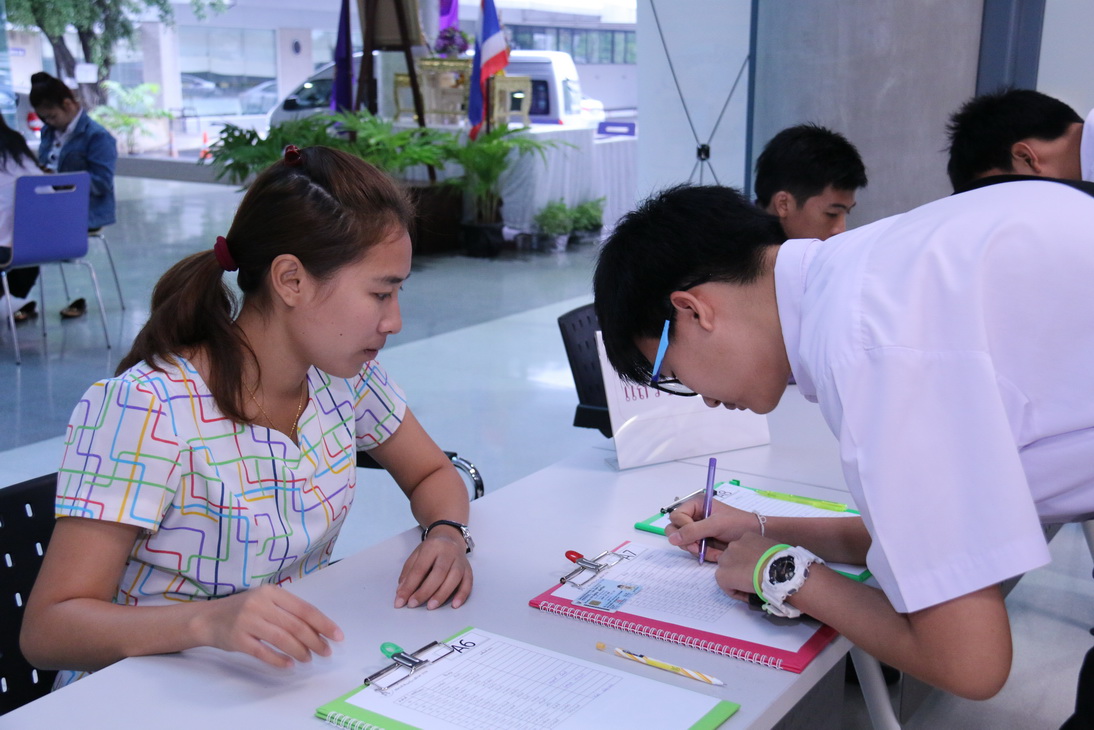 บรรยากาศการสอบข้อเขียนของนักศึกษาที่สมัครสอบ ประจำปีการศึกษา 2558 &mdash; 8 สิงหาคม 2026 &mdash; สถาบันเทคโนโลยีจิตรลดา CDTI